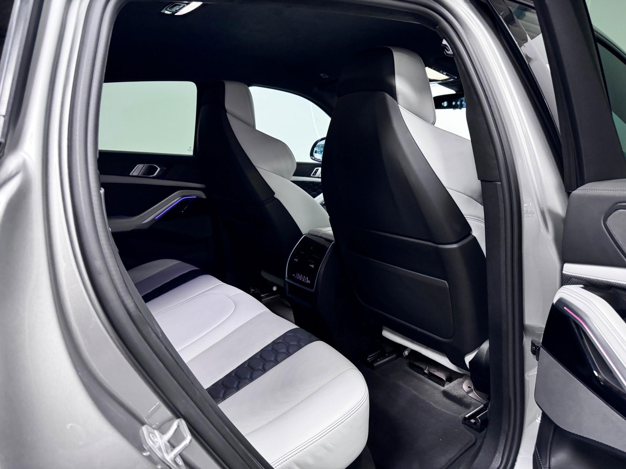 BMW X6 M view 27