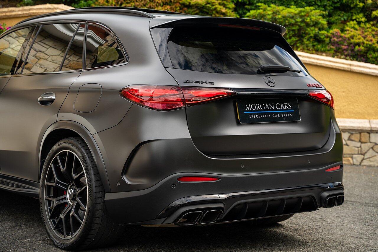 Mercedes-Benz GLC view 8