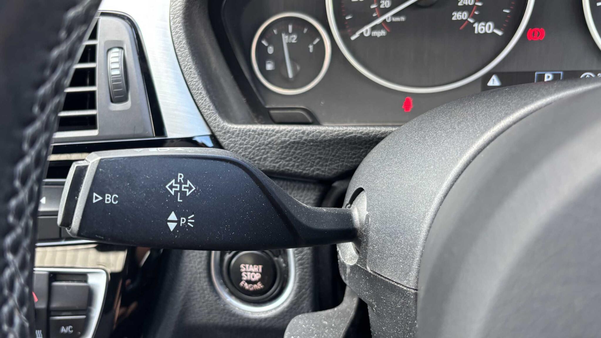 BMW 3 Series view 27