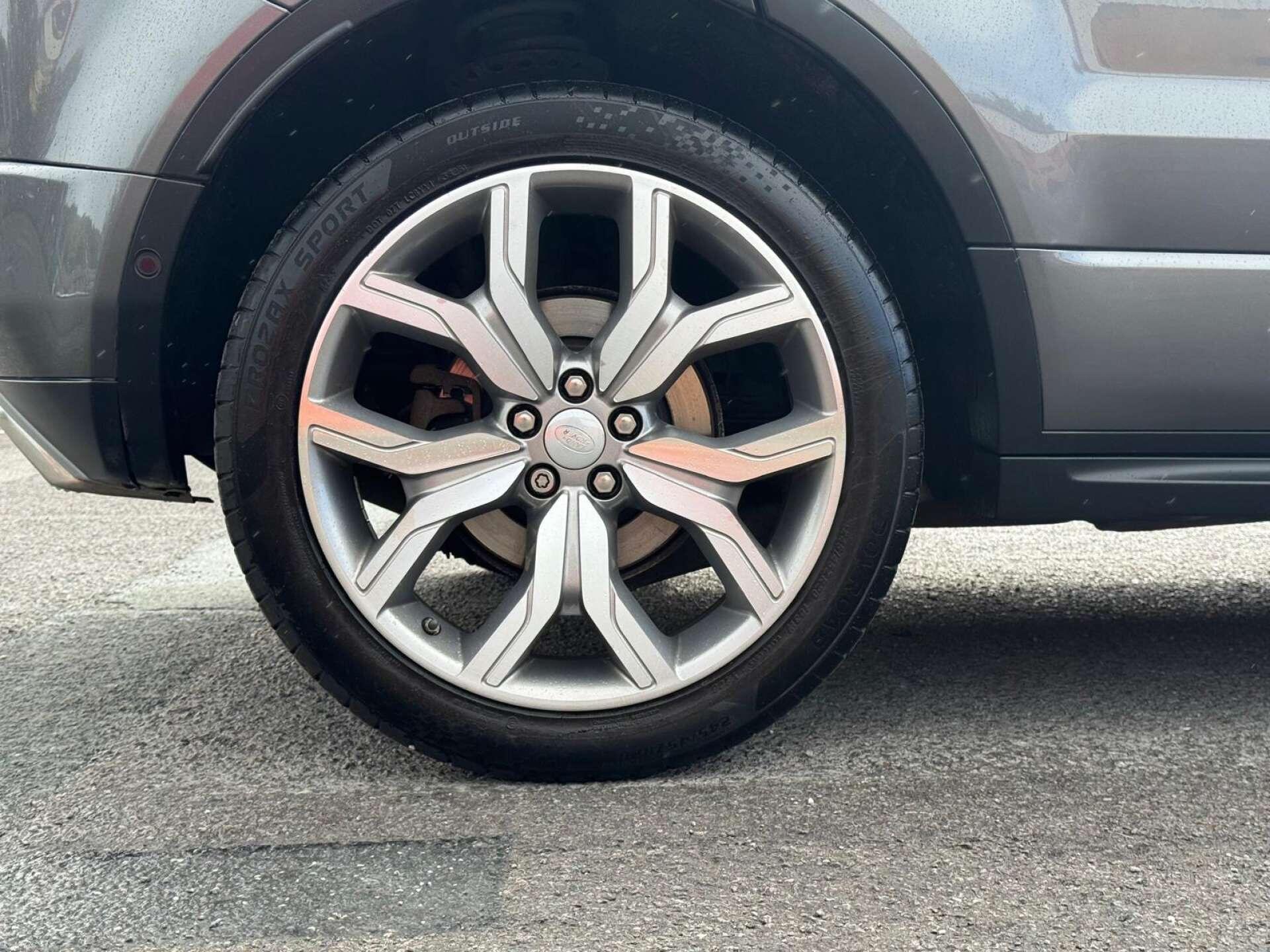 Land Rover Range Rover Evoque view 13
