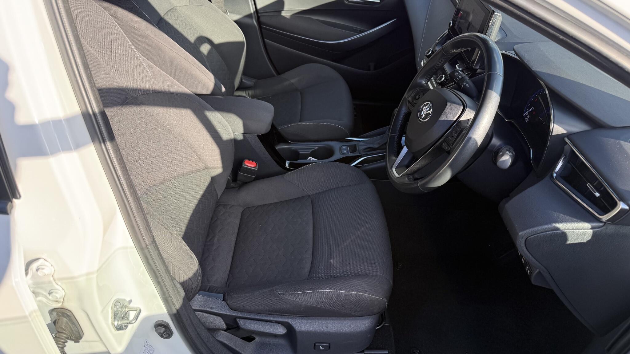 Toyota Corolla view 21
