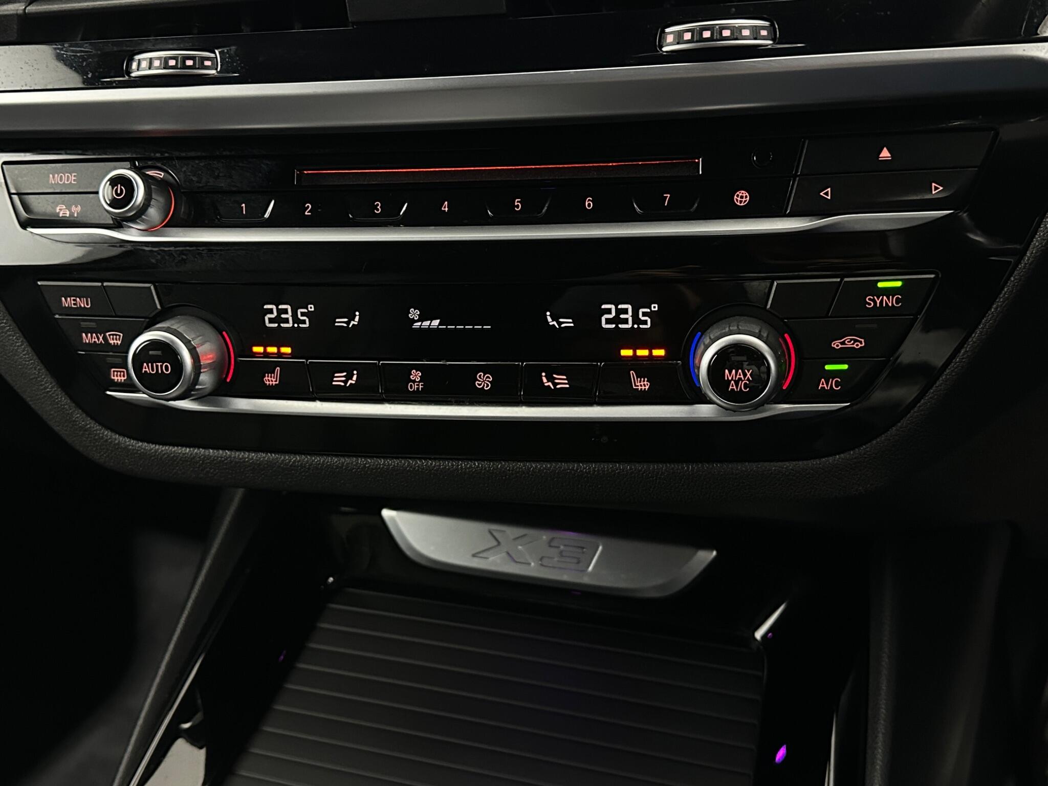 BMW X3 view 22
