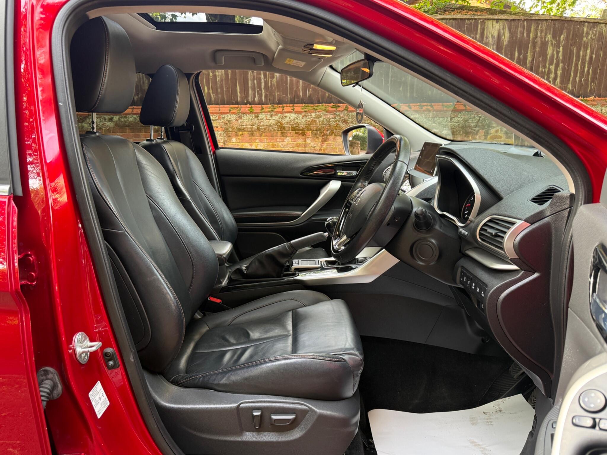 Mitsubishi Eclipse Cross - Image 17