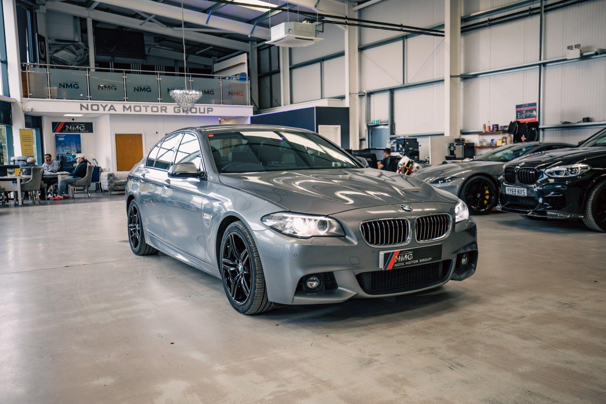 BMW 5 Series view 8