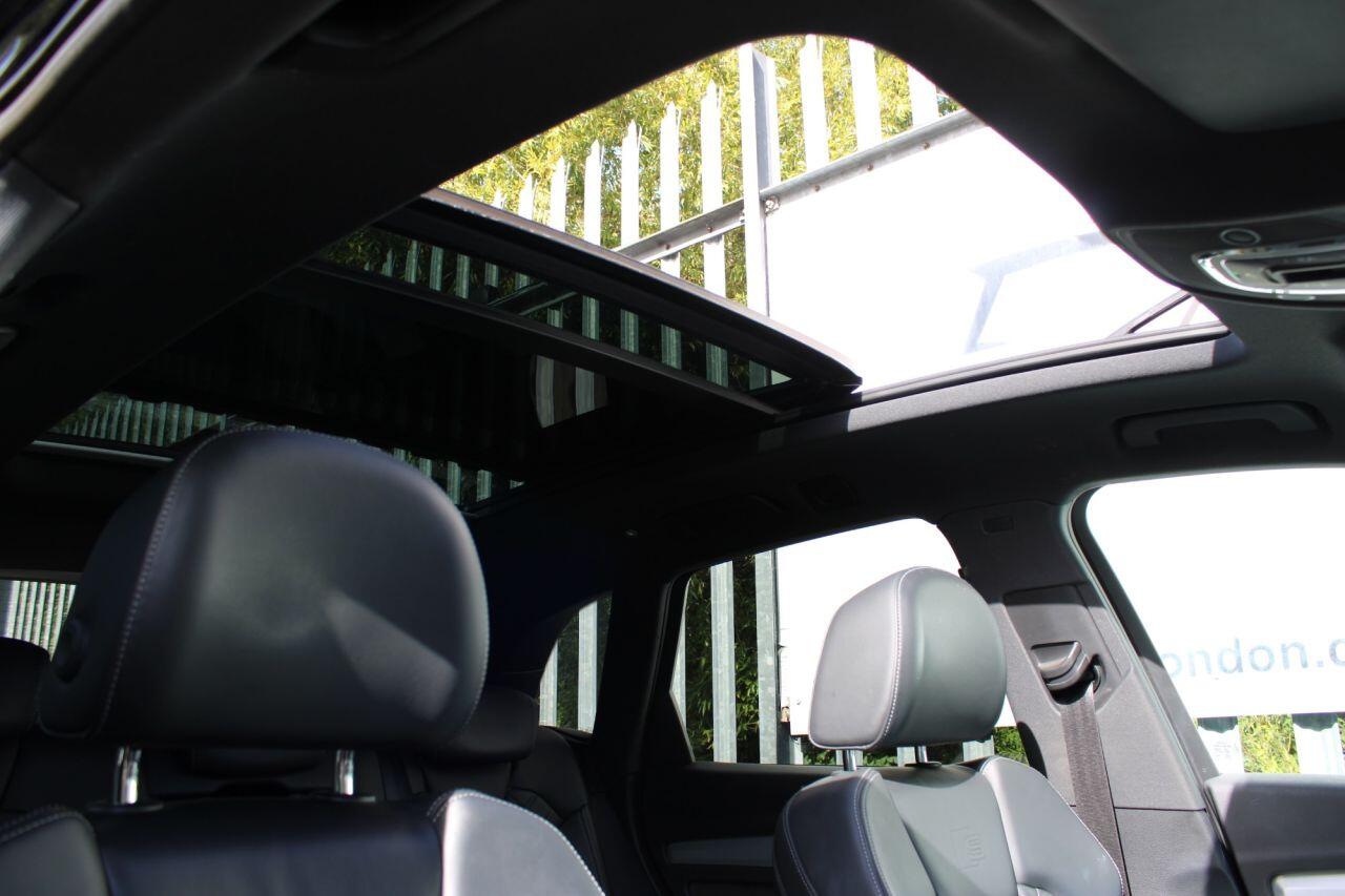 Audi SQ5 view 28