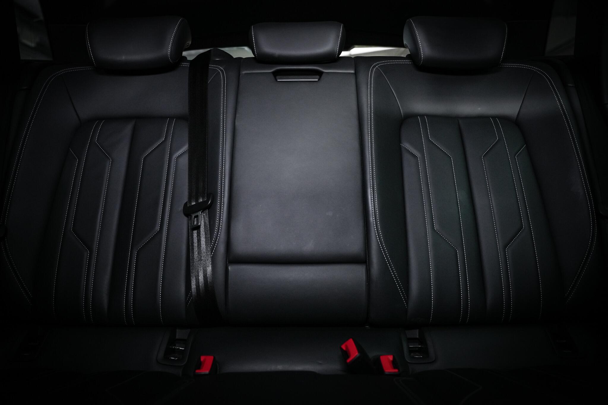 Audi E-Tron view 24