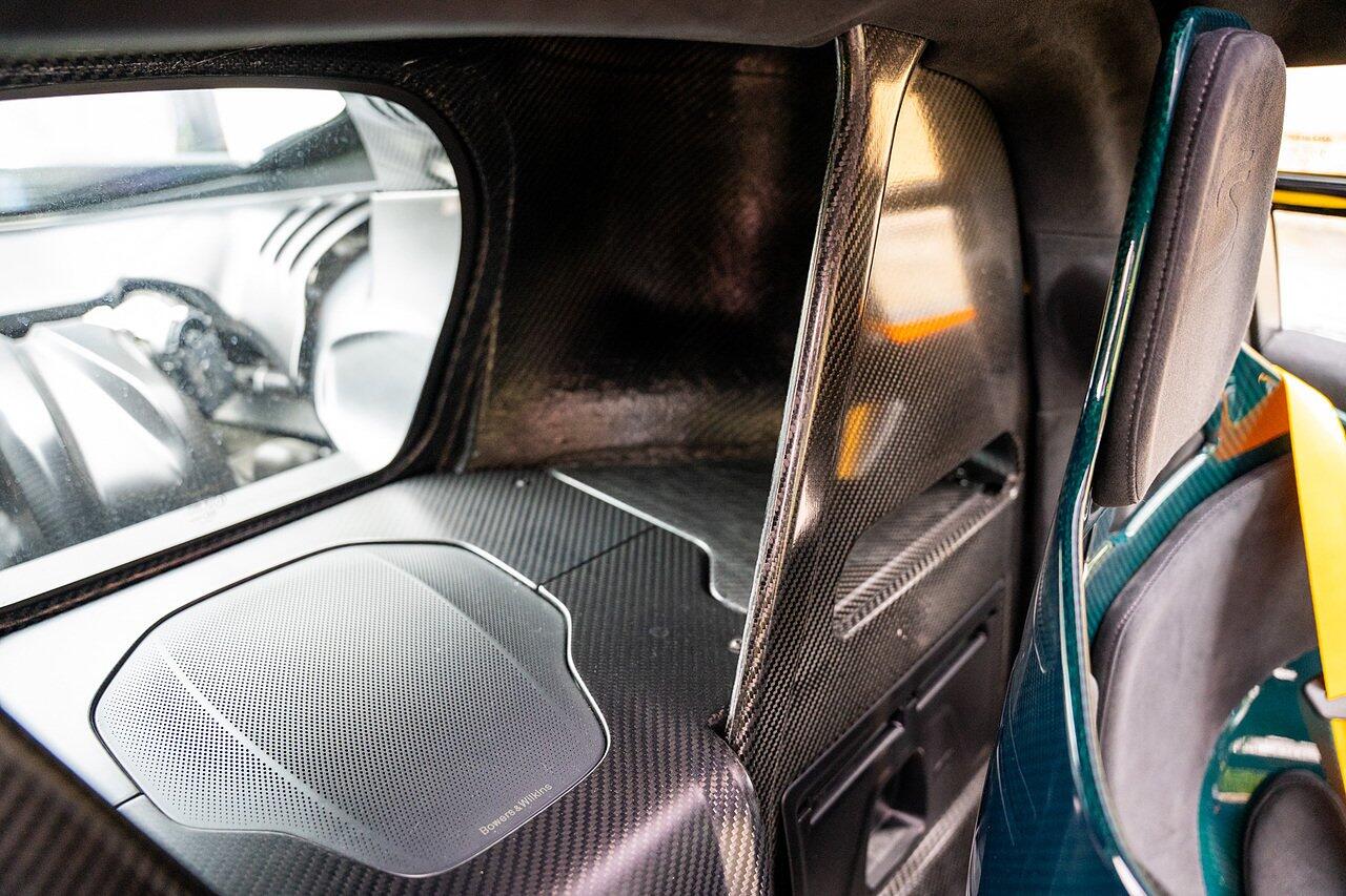Mclaren Senna view 102