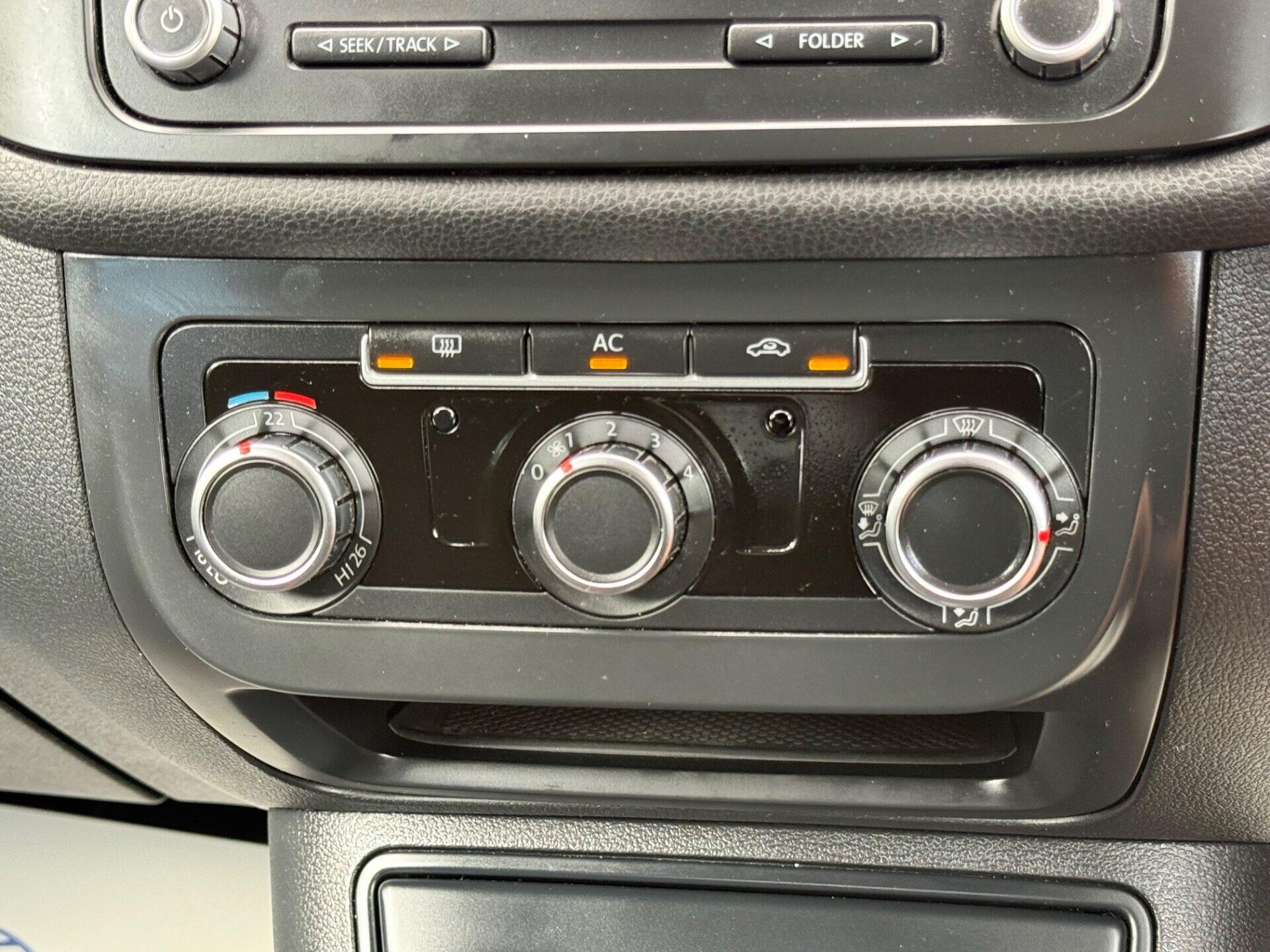Volkswagen Golf Plus view 37