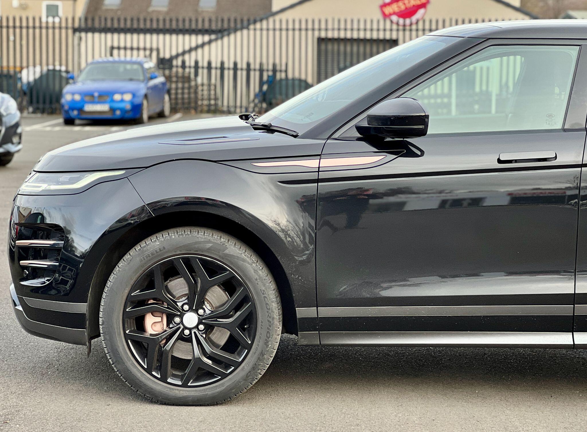 Land Rover Range Rover Evoque view 37