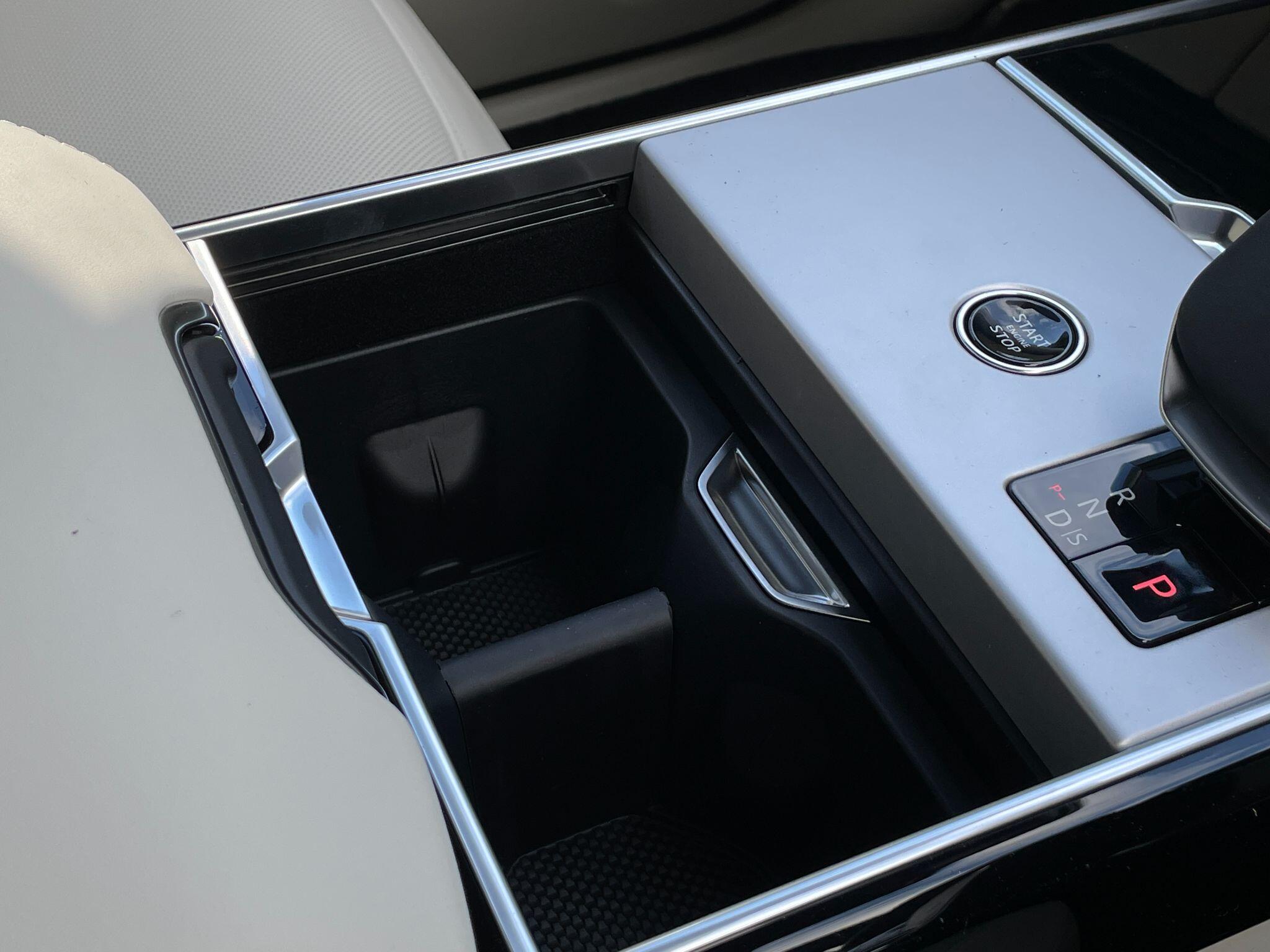 Land Rover Range Rover view 32