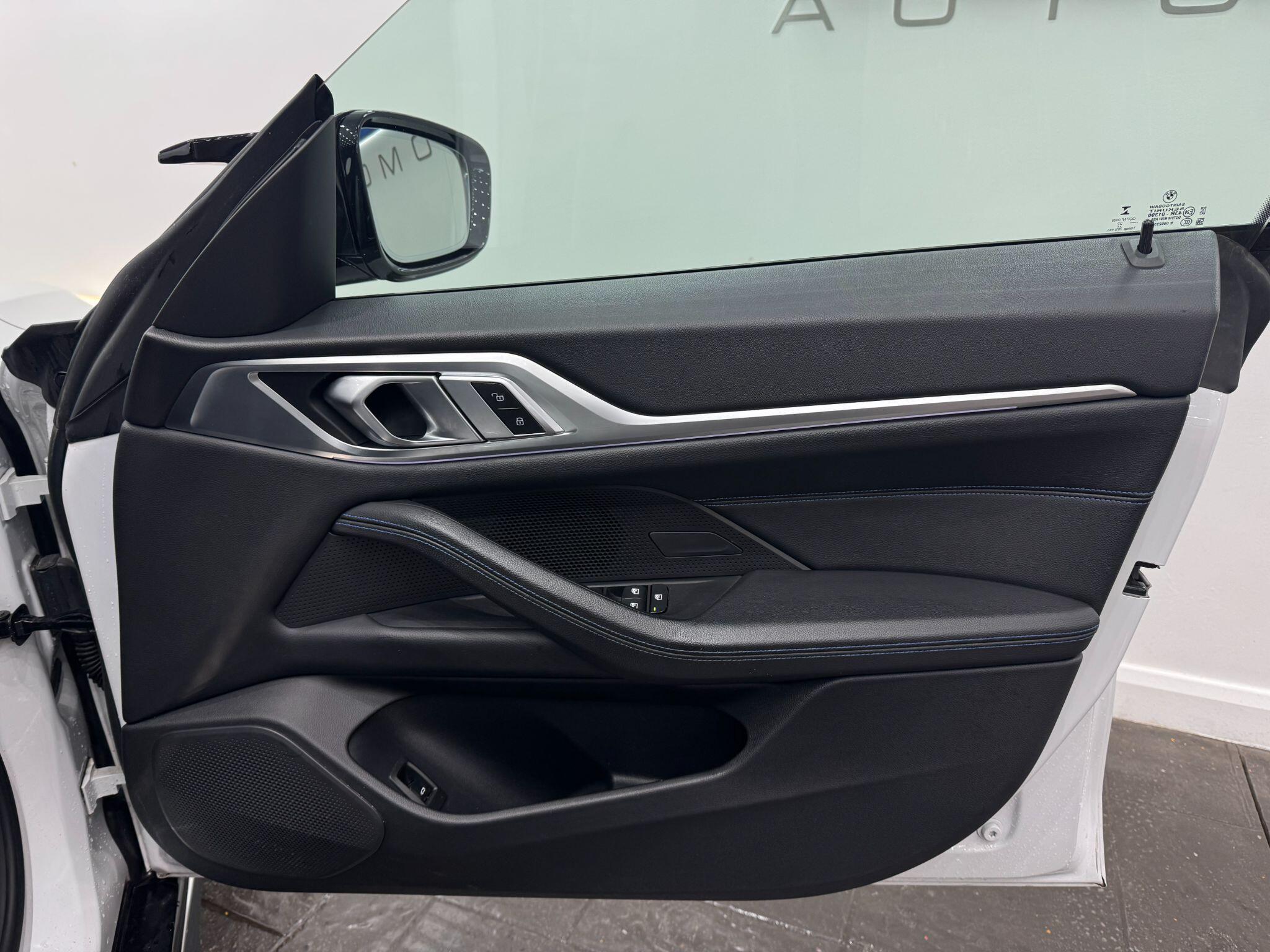 BMW I4 view 29