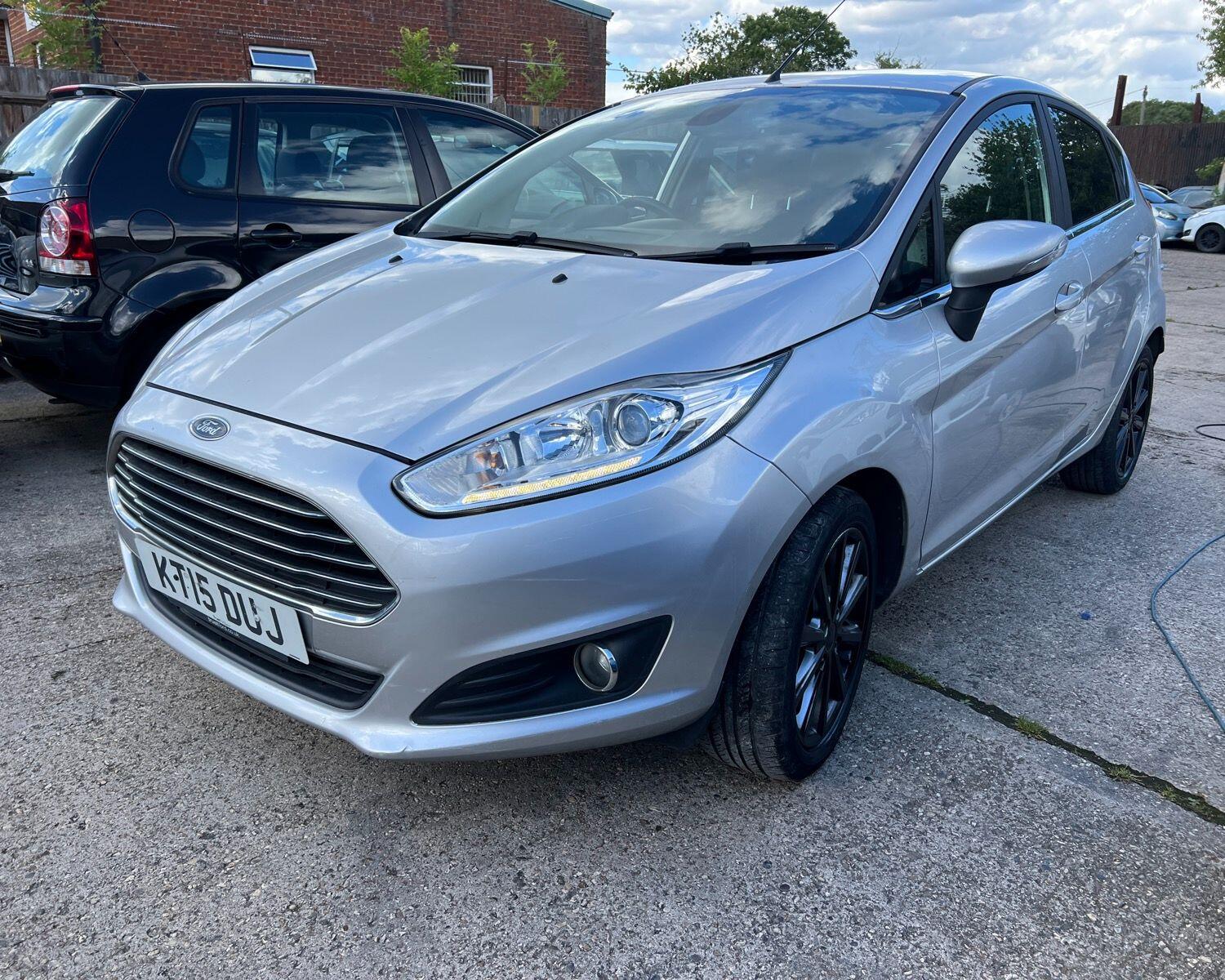 Ford Fiesta view 4