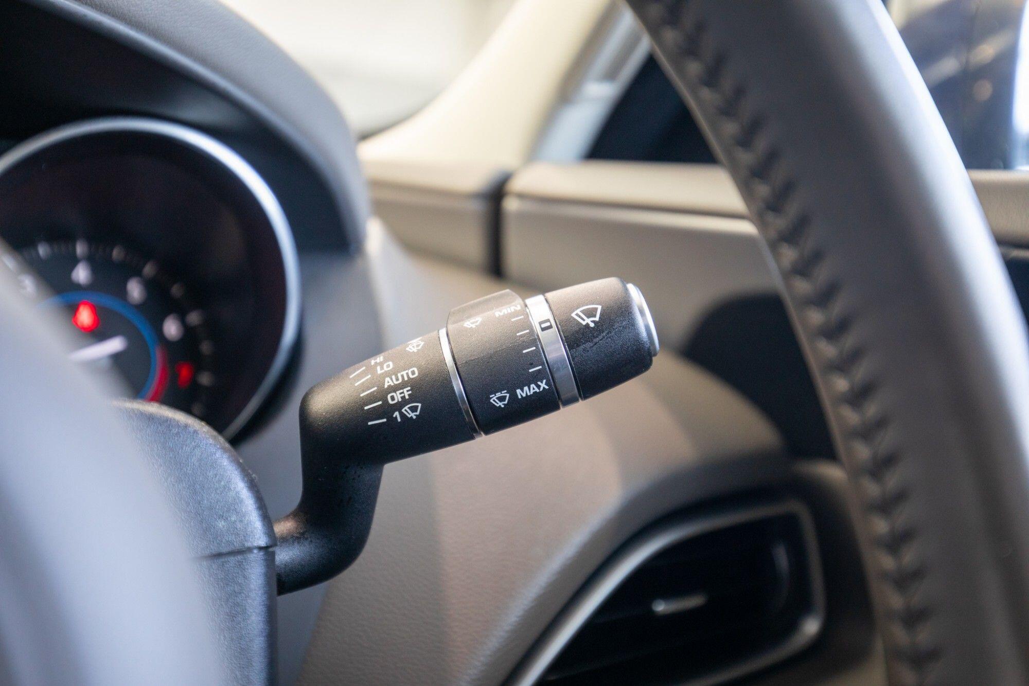 Jaguar Xe view 20