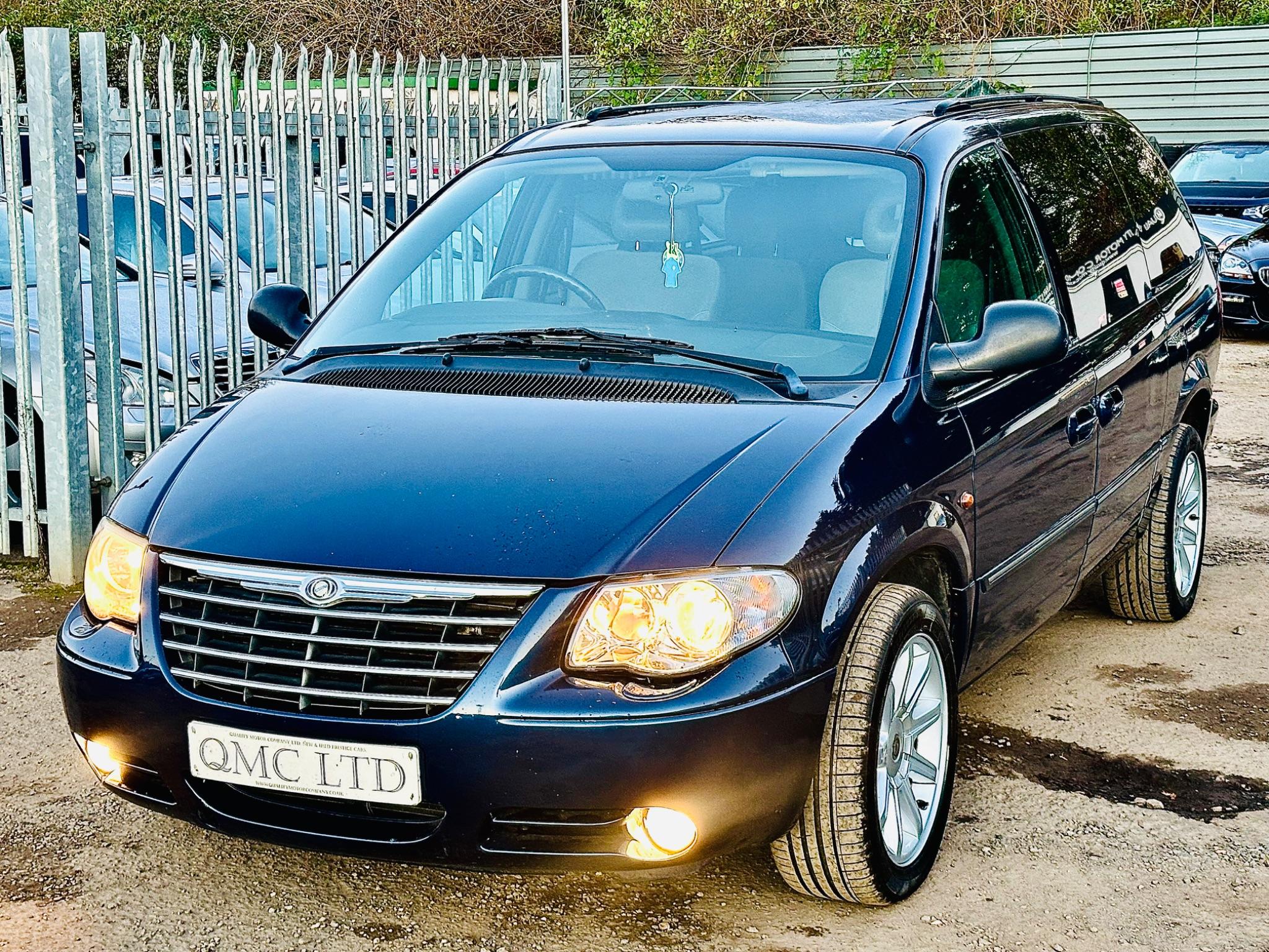 Chrysler Grand Voyager view 6