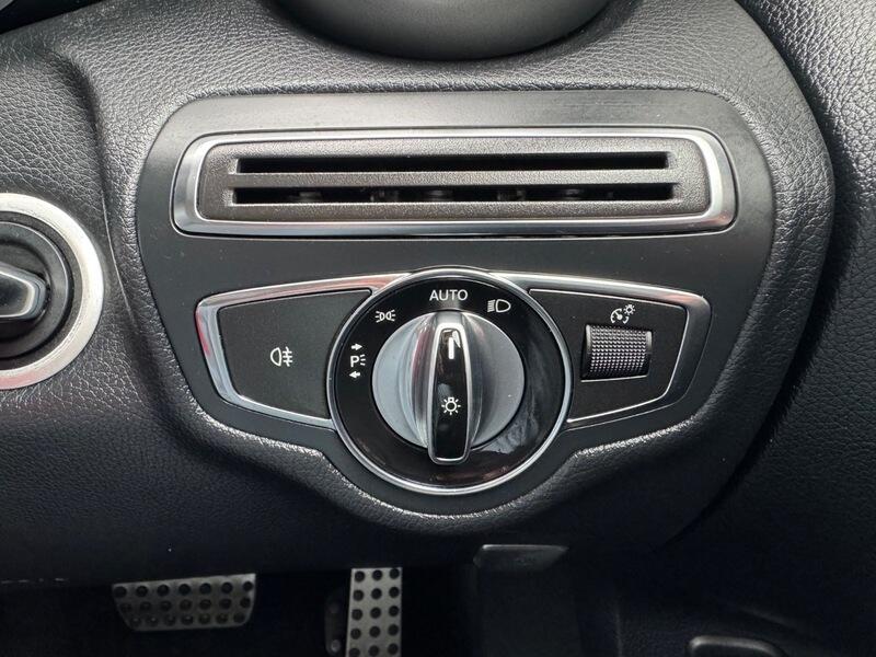 Mercedes-Benz C Class view 38