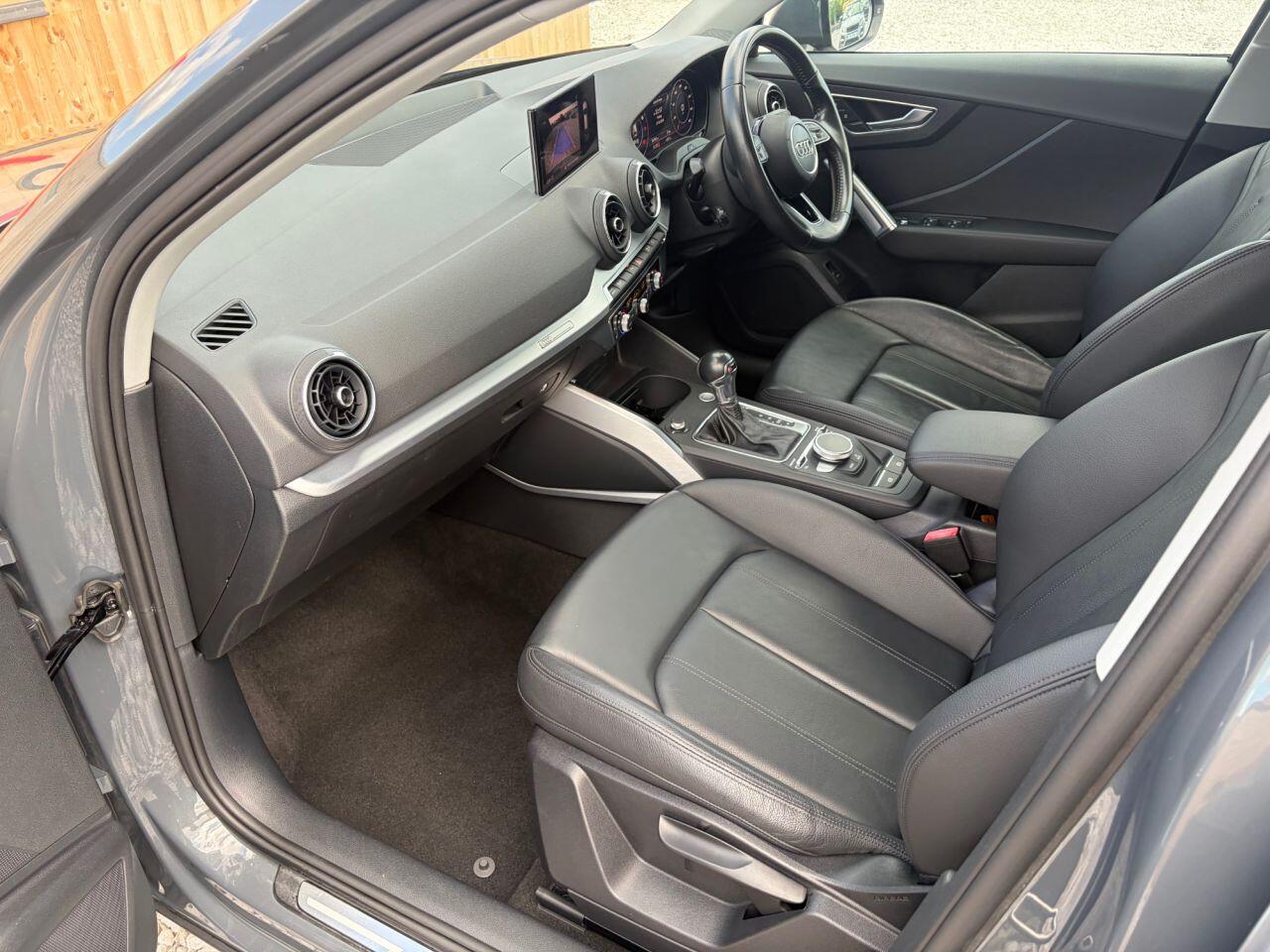Audi Q2 view 20