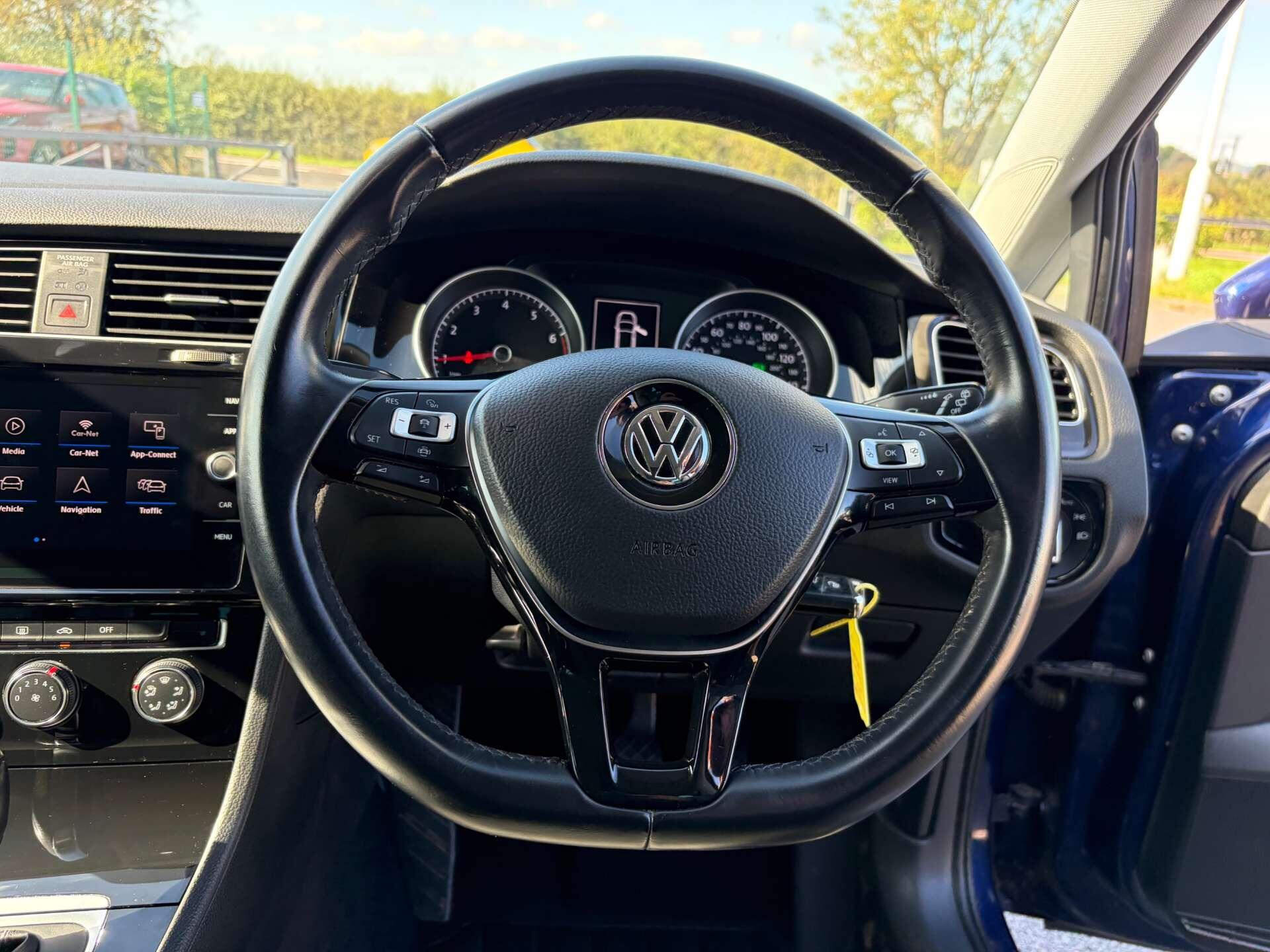 Volkswagen Golf view 36