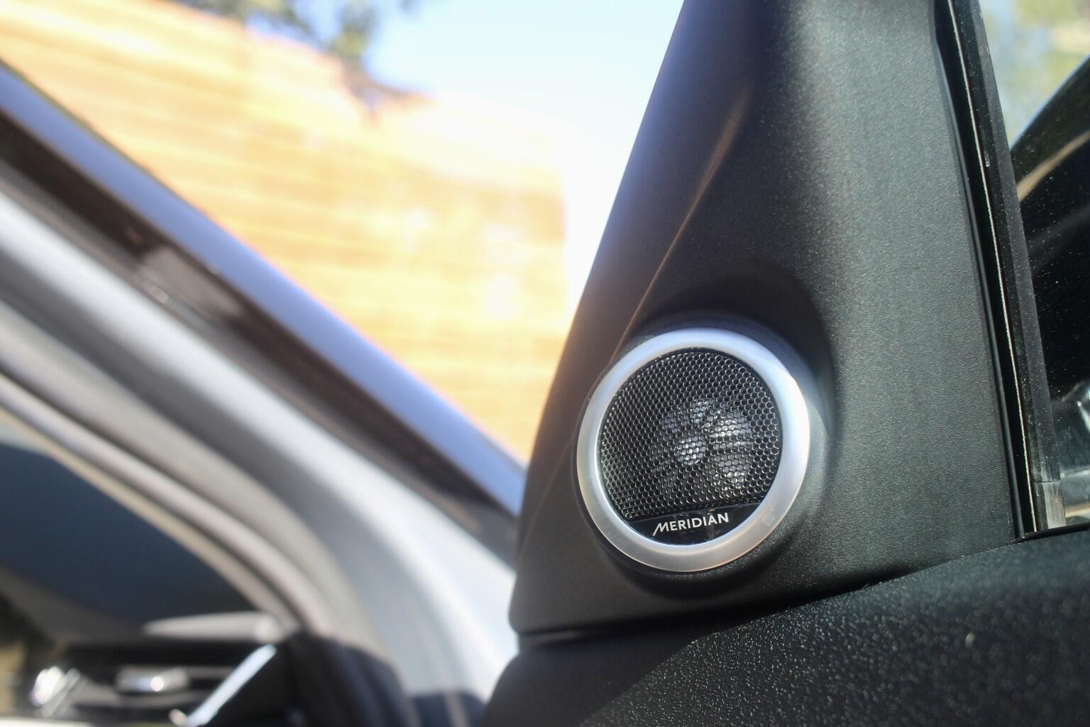 Land Rover Range Rover Evoque view 32