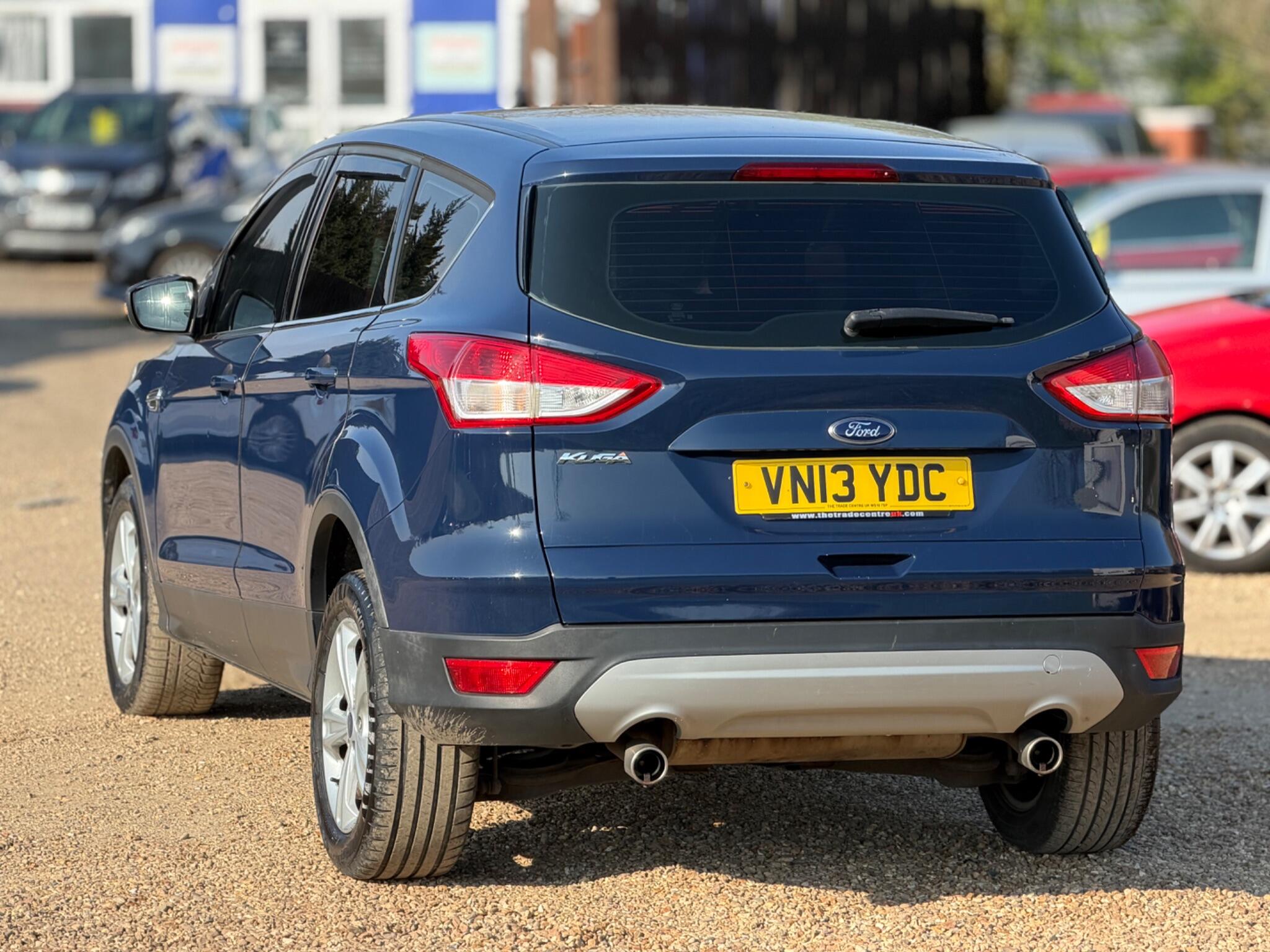 2013 Ford Kuga 2.0 TDCi Zetec 2WD Euro 5 5dr image 10