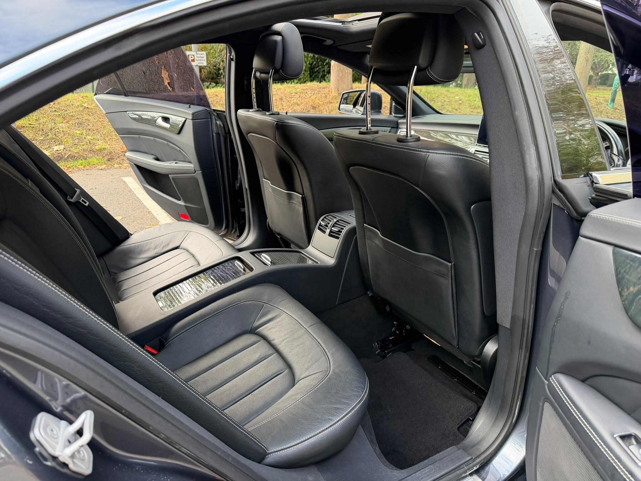 Mercedes-Benz CLS view 19