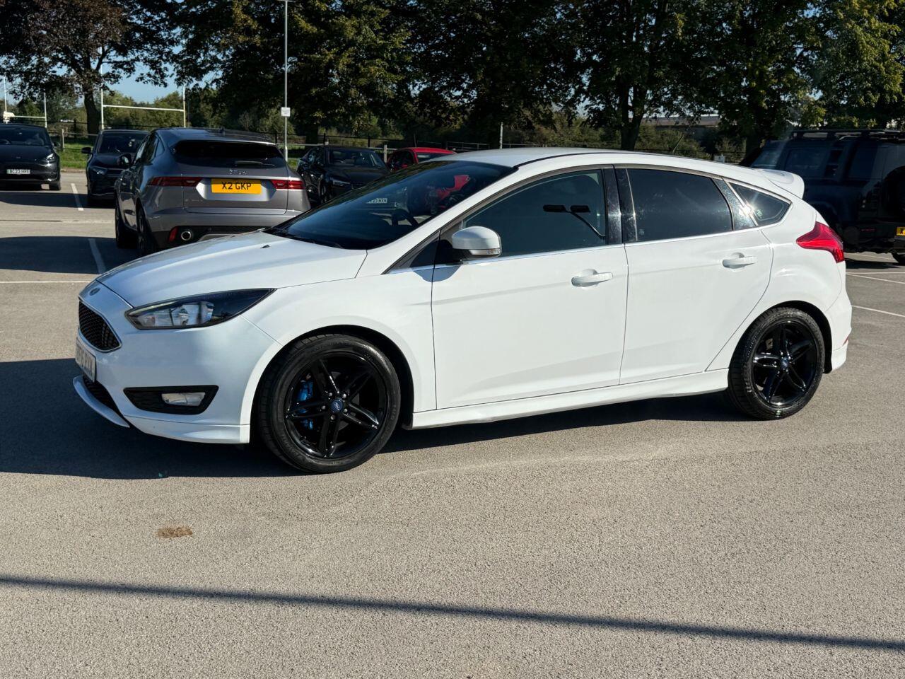 Ford Focus view 40