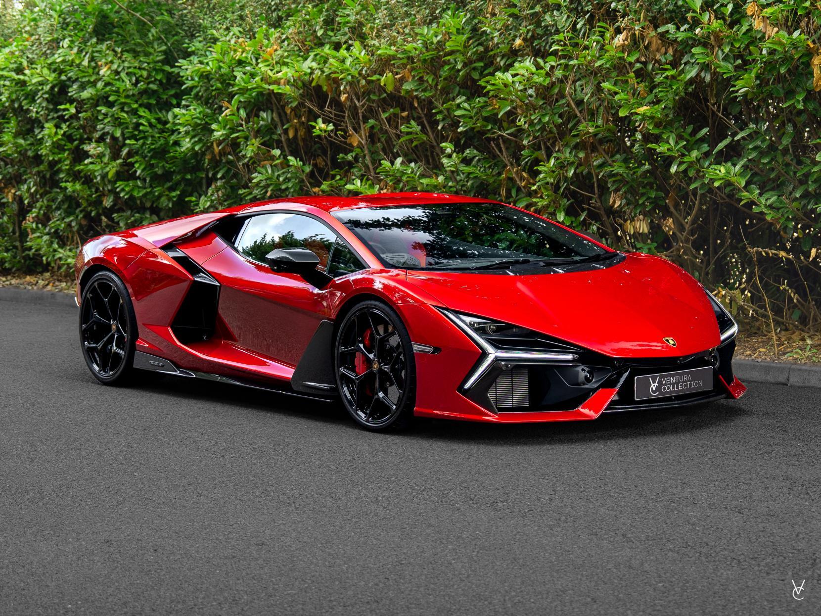 Lamborghini Revuelto