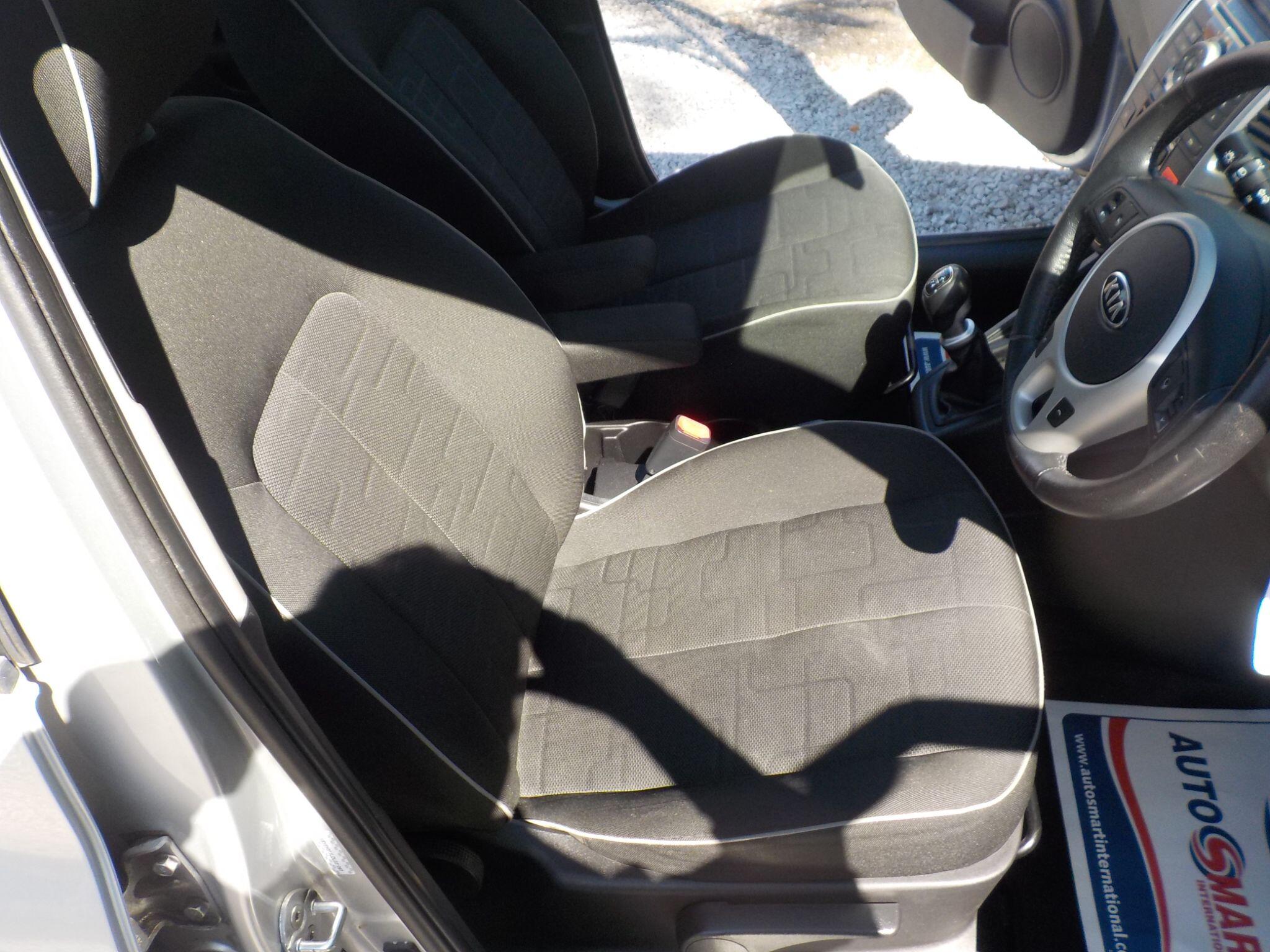 Kia Venga 1.4 EcoDynamics 2 Euro 5 (s/s) 5dr
