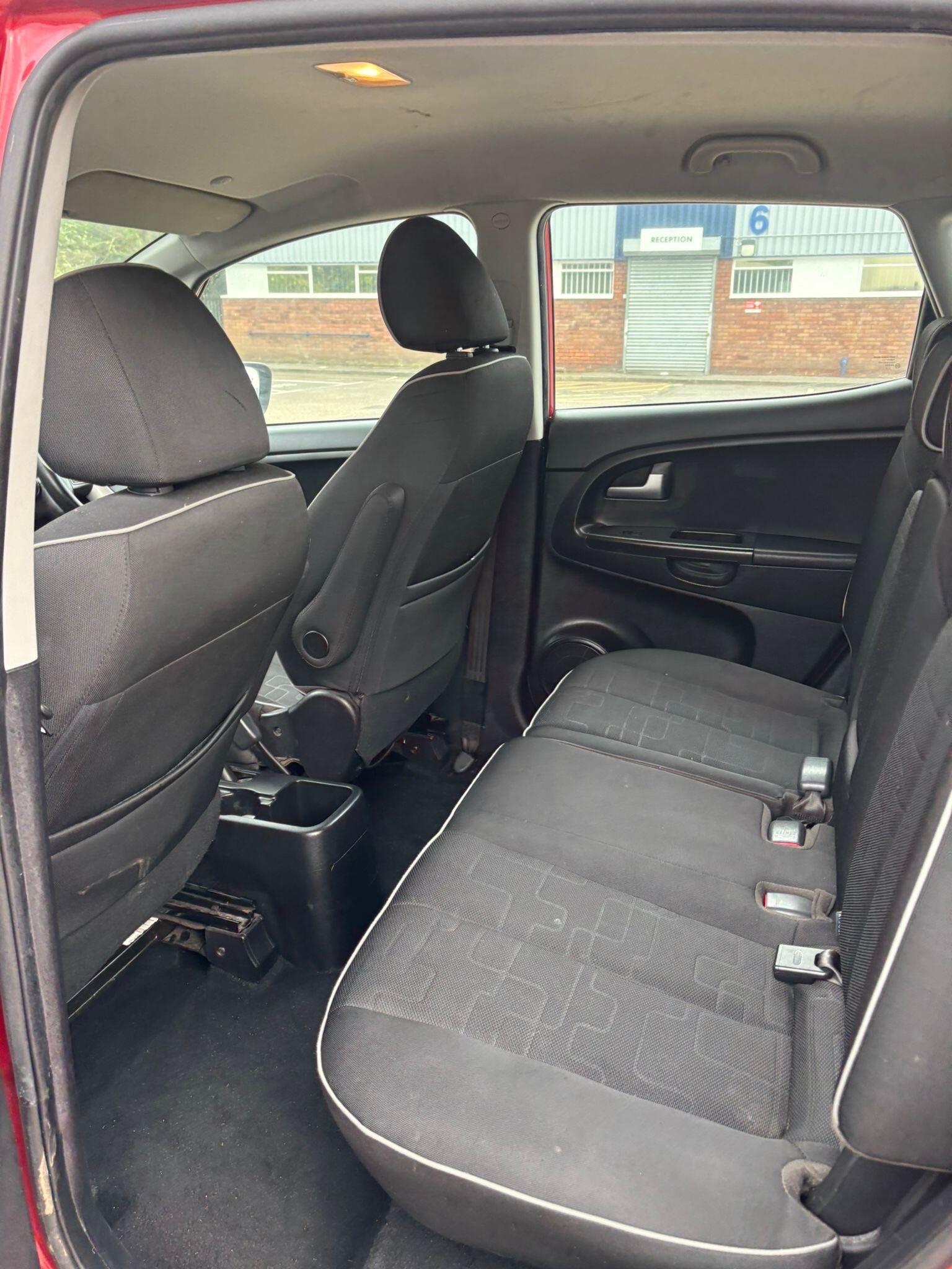 Kia Venga view 26