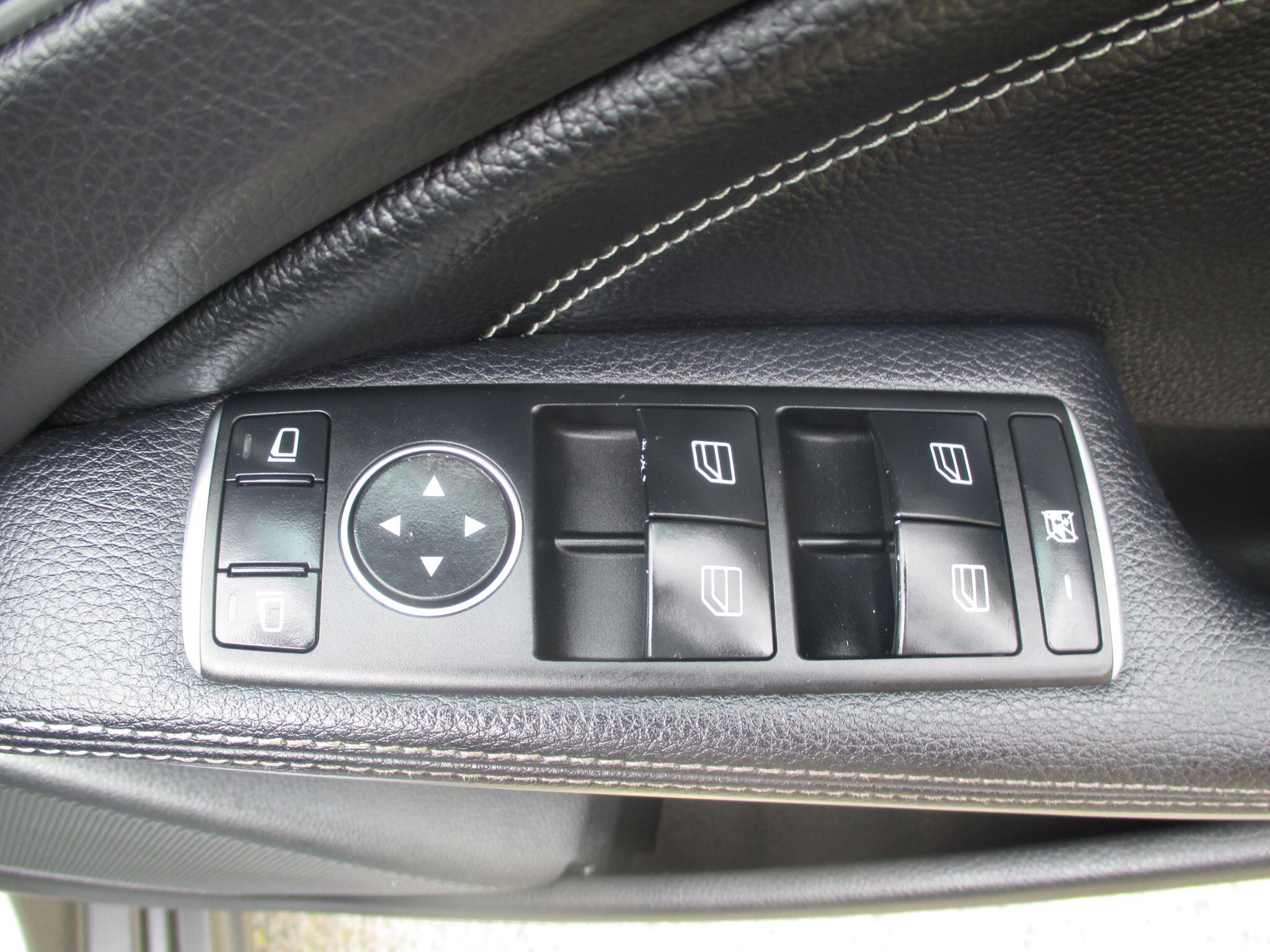 Mercedes-Benz A-Class view 36