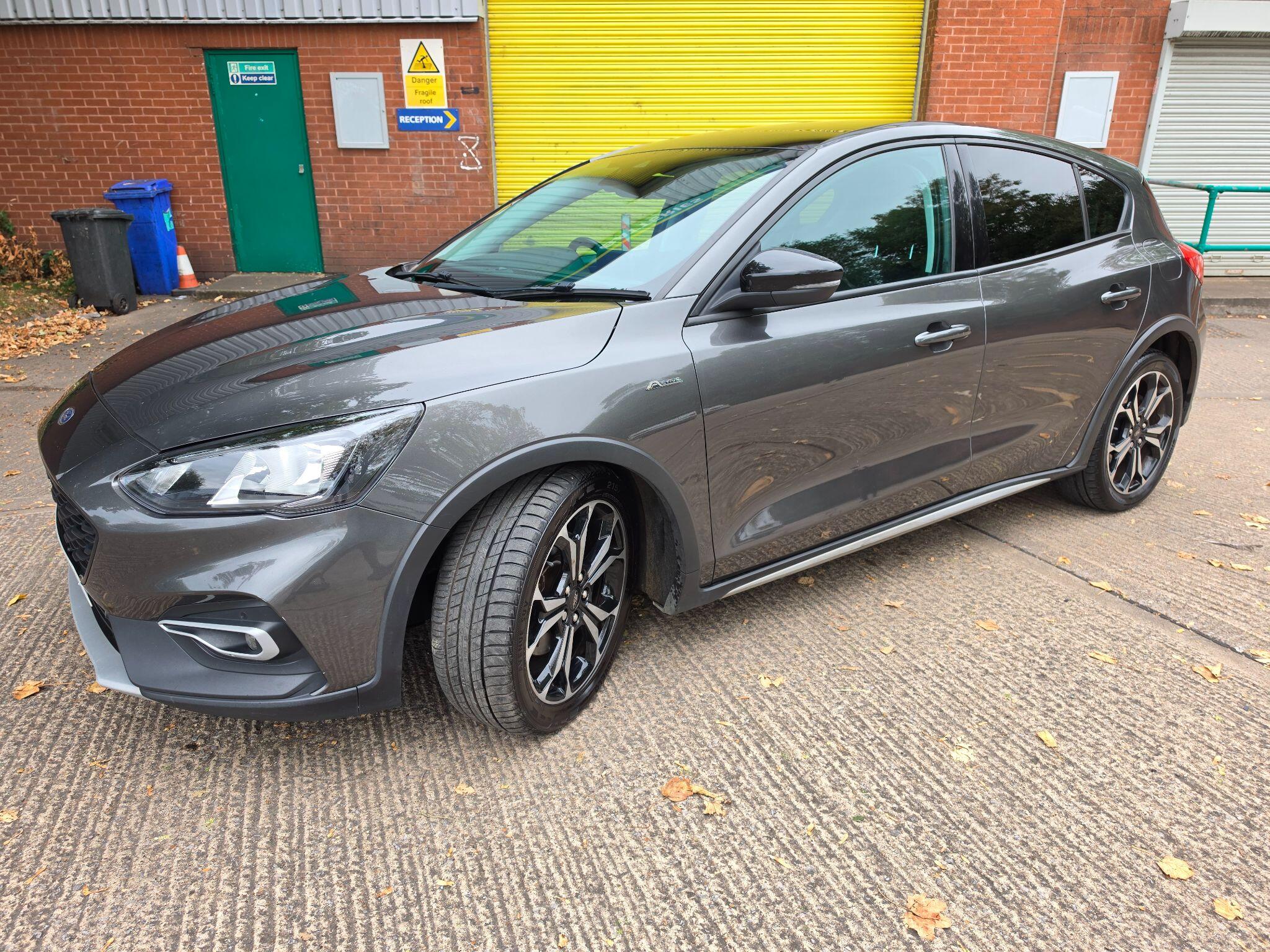 Ford Focus view 35