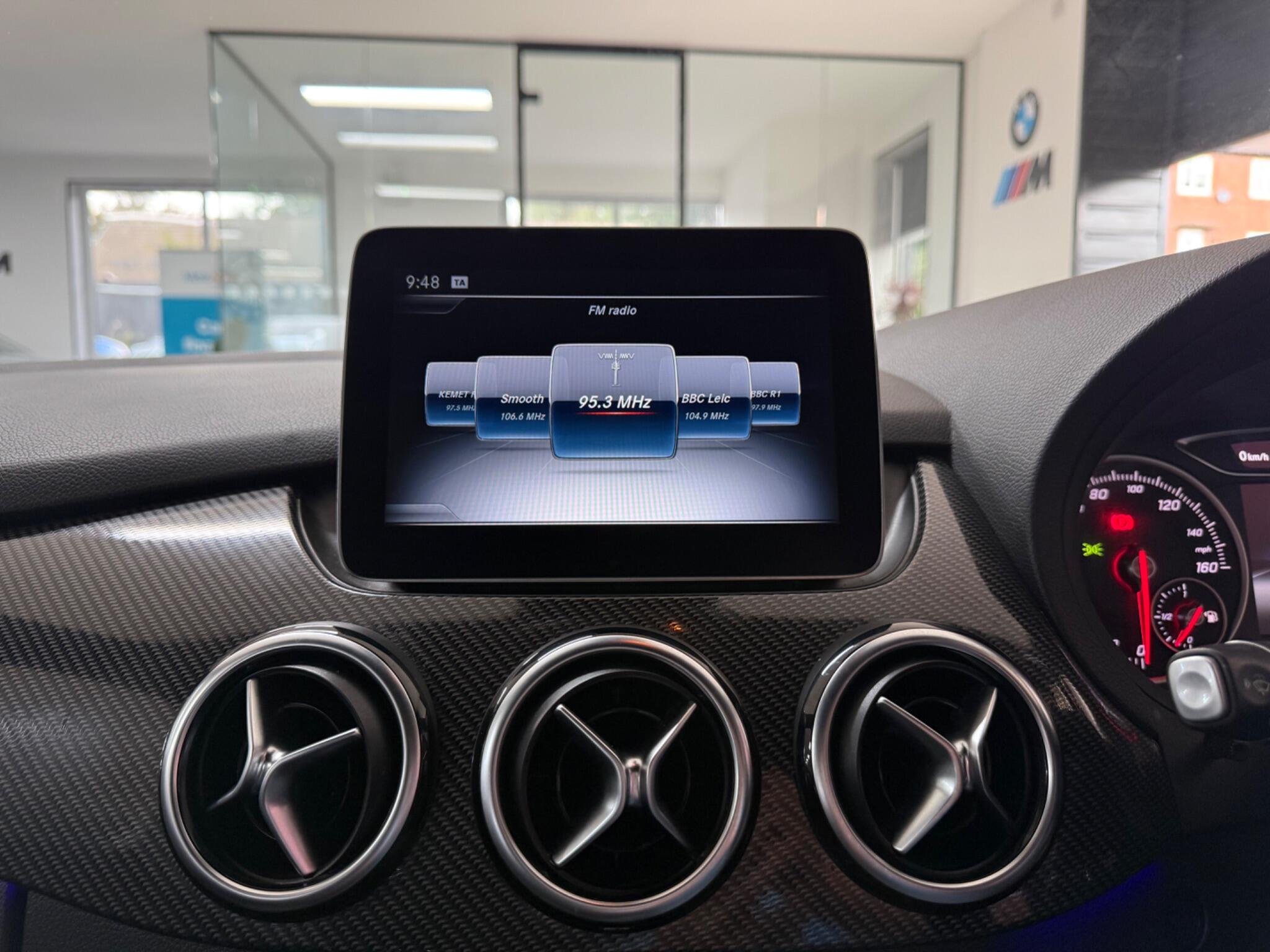 Mercedes-Benz B-Class view 10