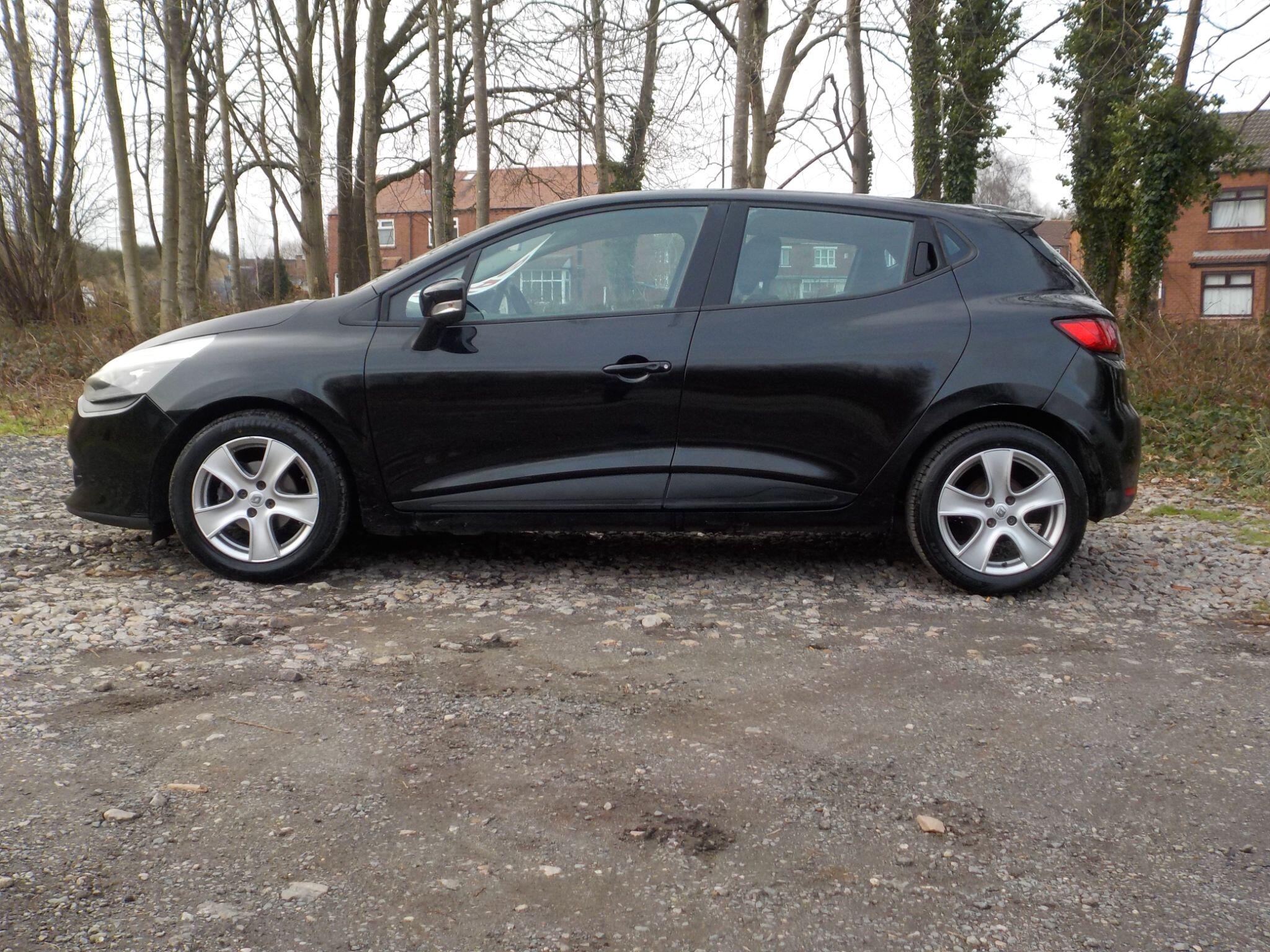 Renault Clio 1.2 16V Expression + Euro 5 5dr