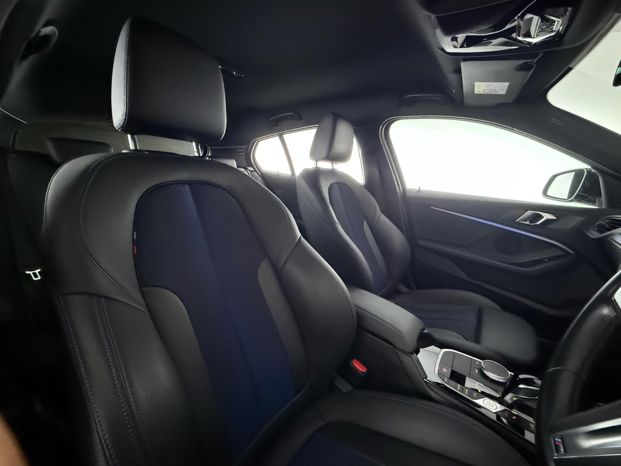 BMW 1 Series view 29
