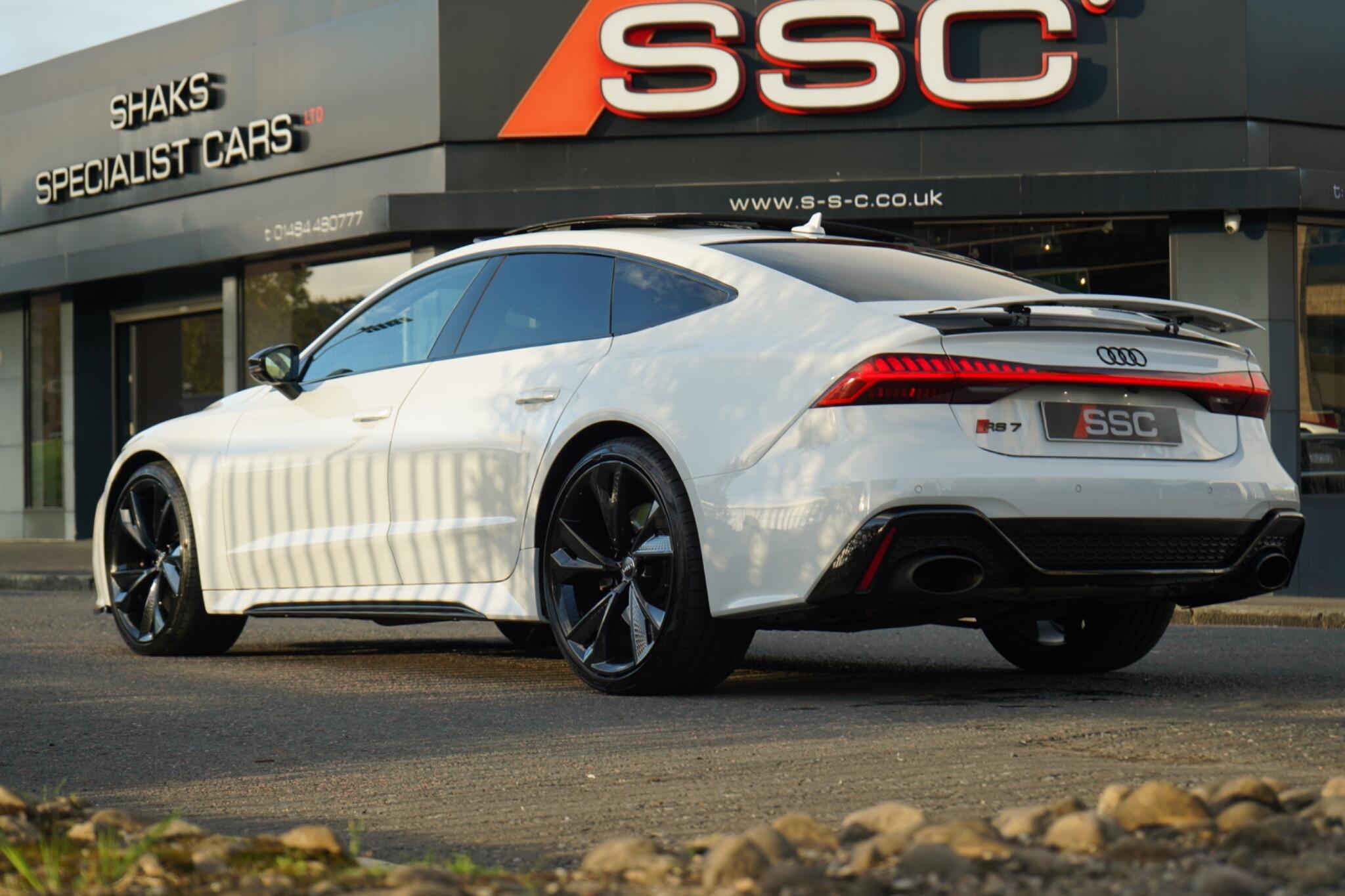 Audi RS7 view 2