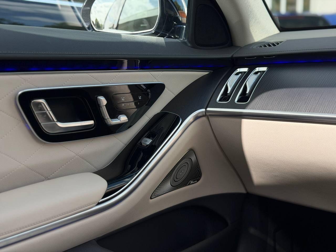 Mercedes-Benz S-Class view 38