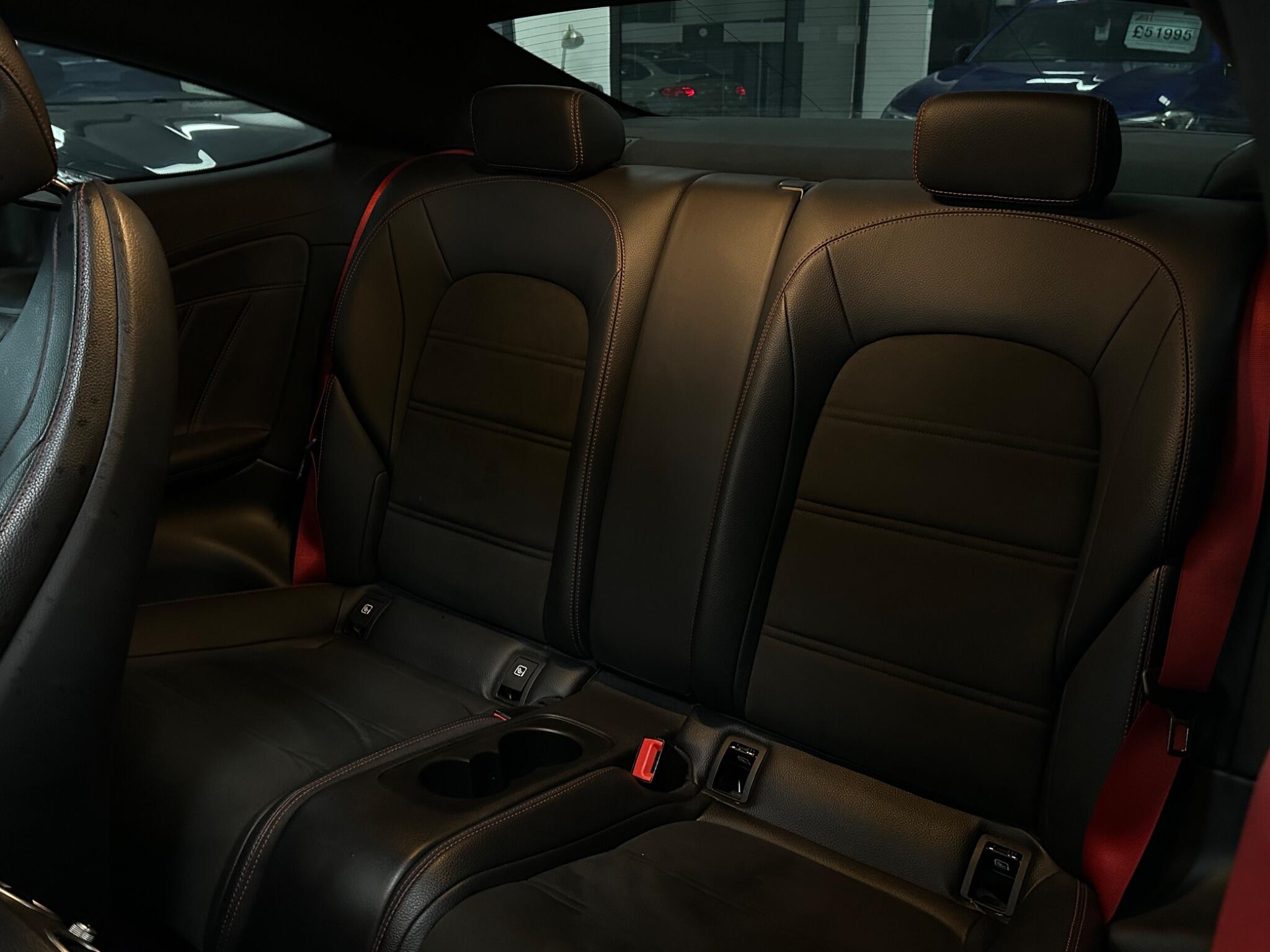 Mercedes-Benz C-Class view 39