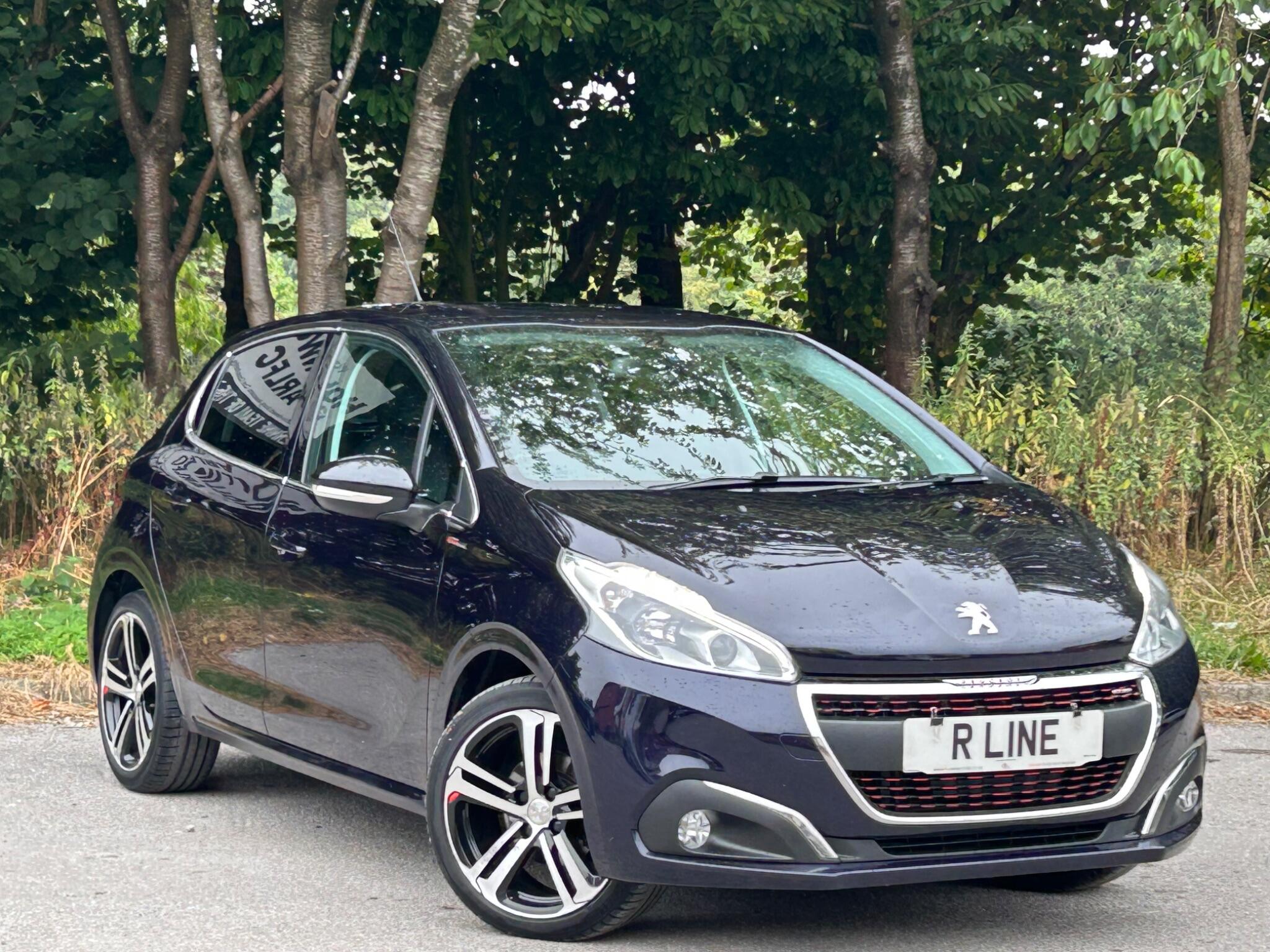 Peugeot 208 view 2