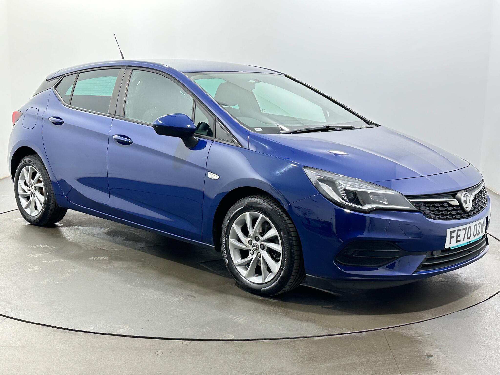 Vauxhall Astra main image