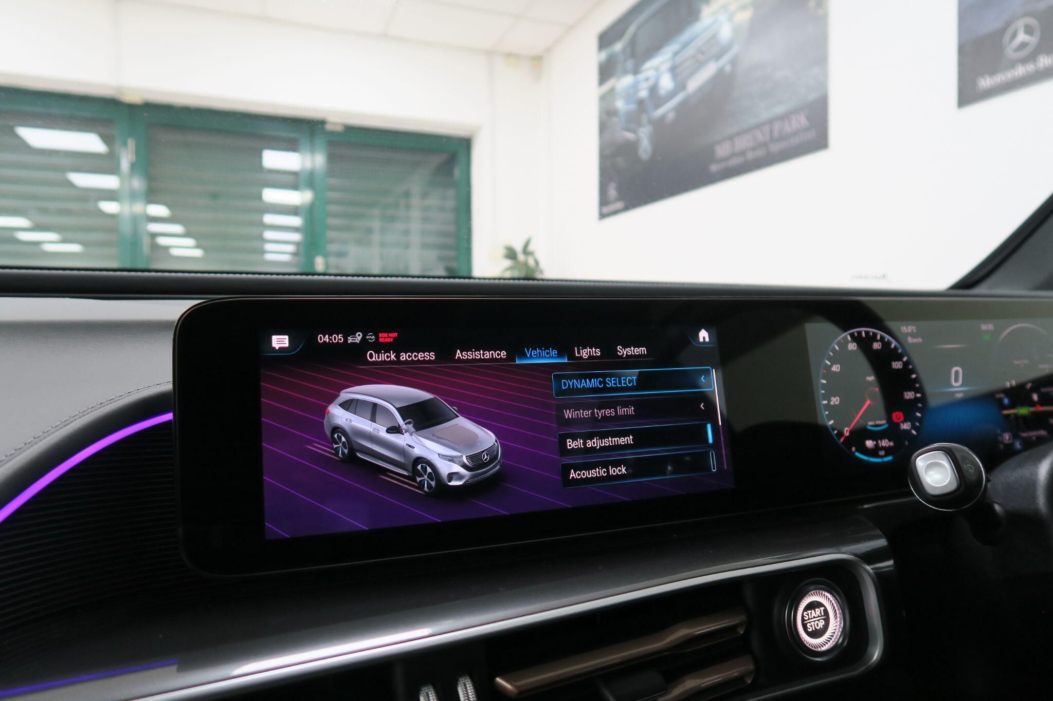 Mercedes-Benz EQC view 14