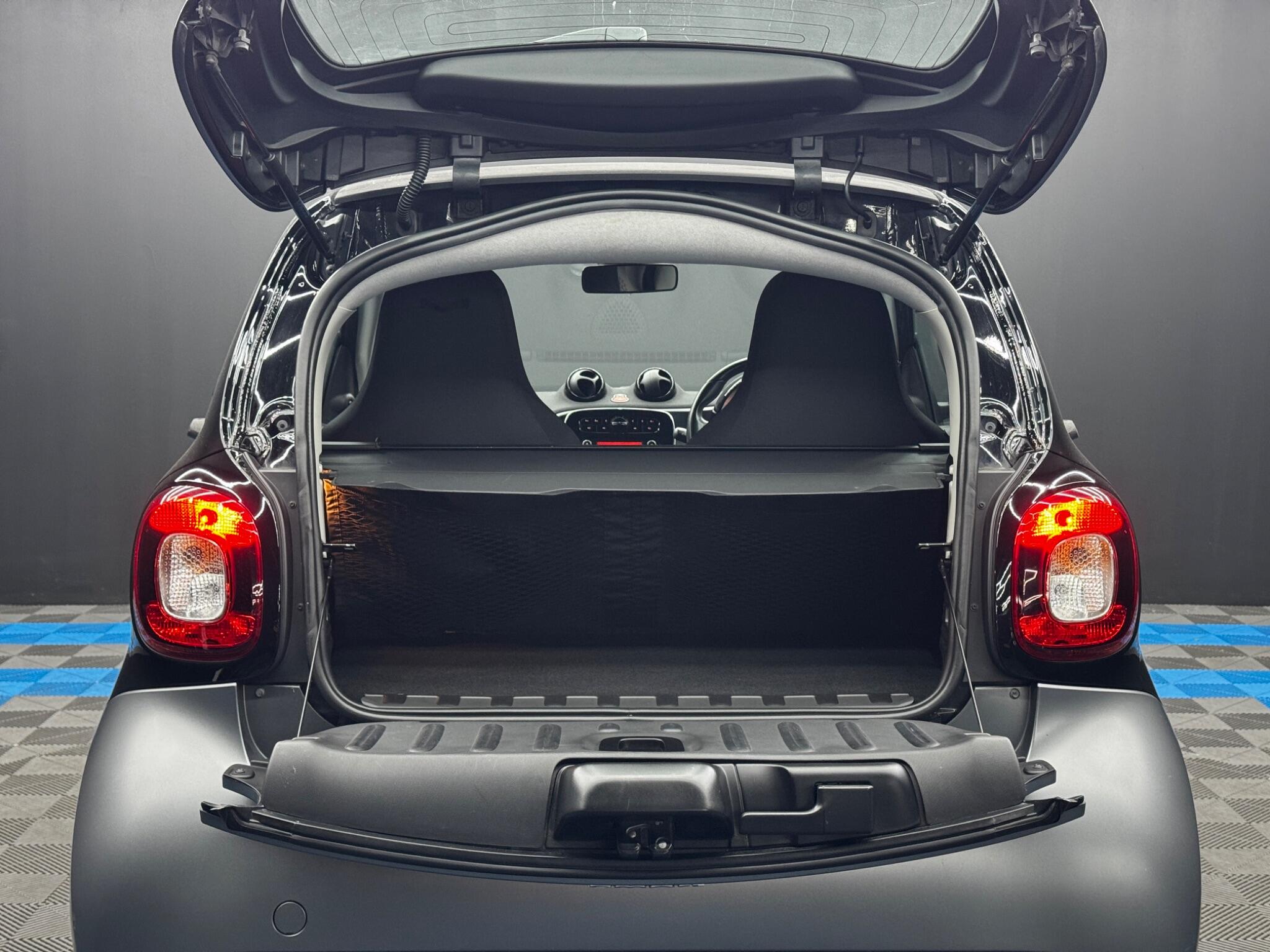 Smart Fortwo view 27