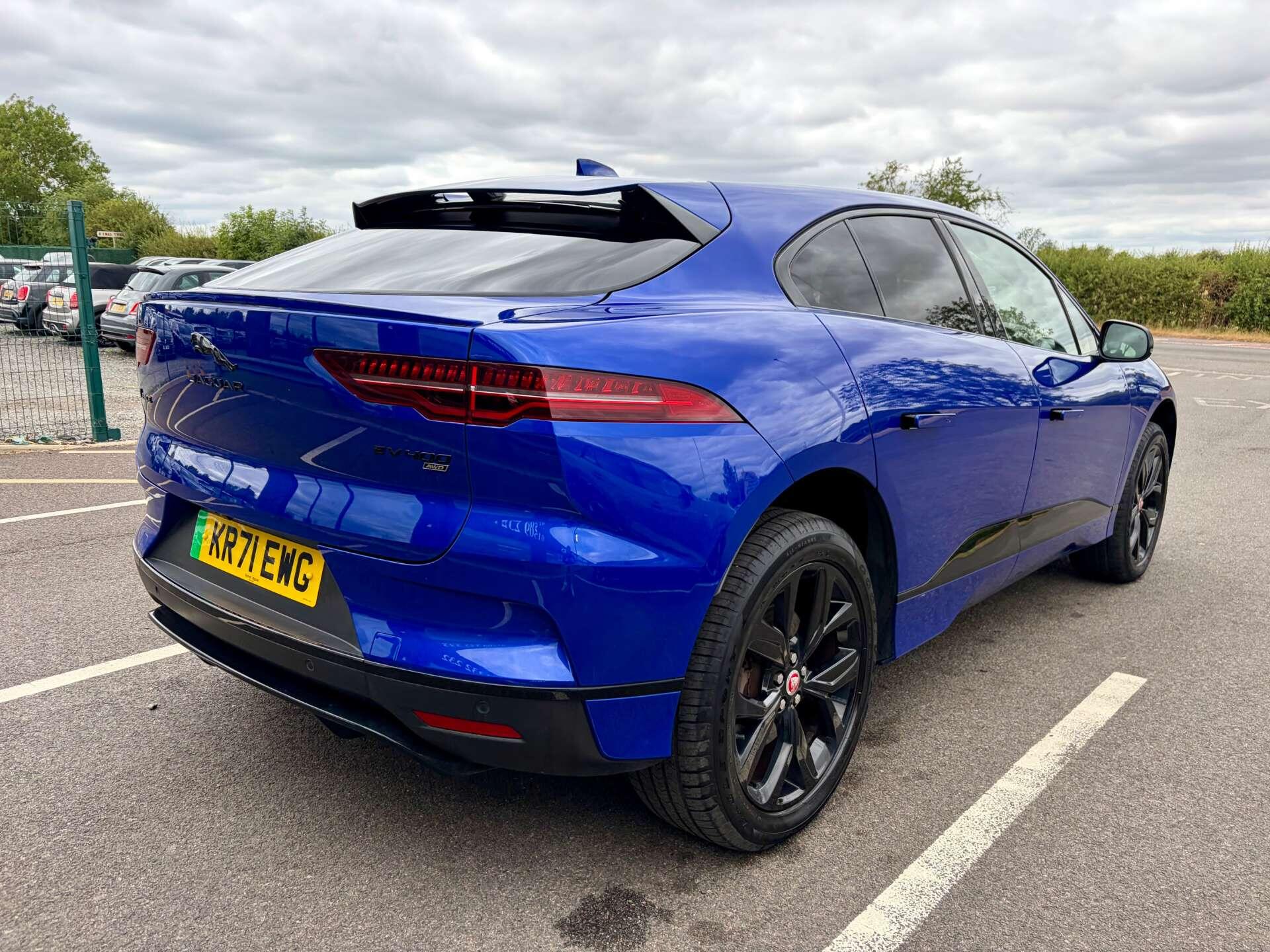 Jaguar I-Pace view 8