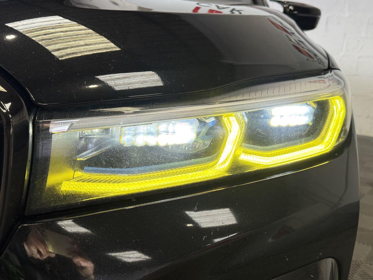 BMW 7 Series view 27