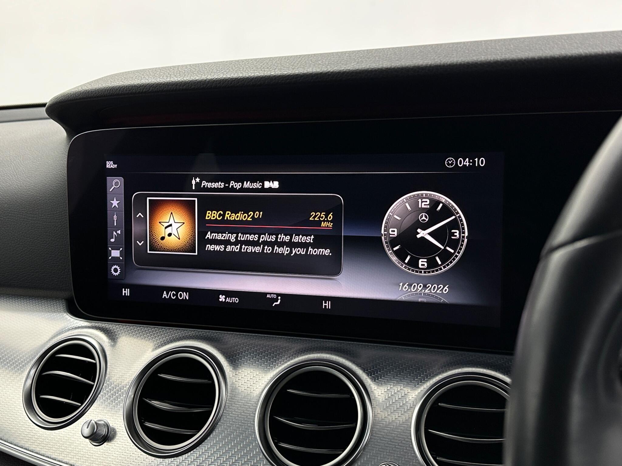Mercedes-Benz E-Class view 27