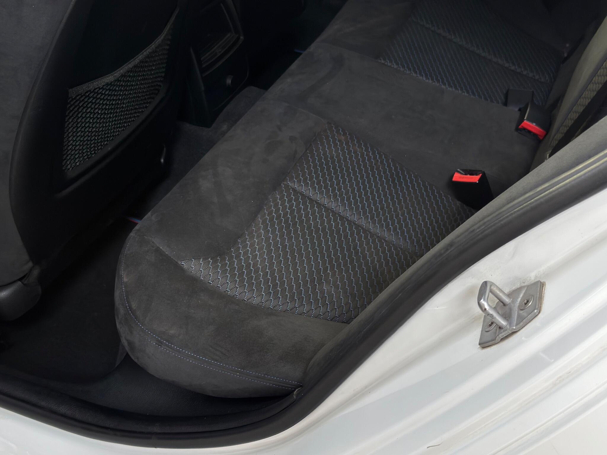 BMW 1 Series view 49