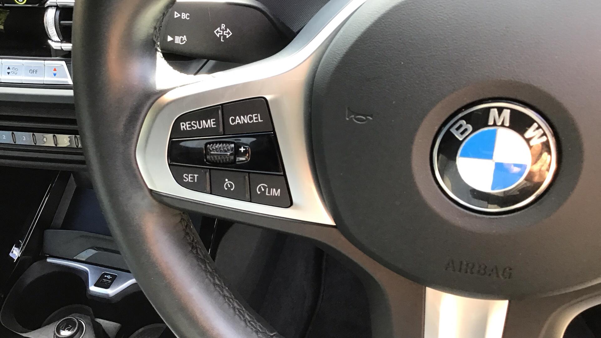 BMW 1 Series view 17