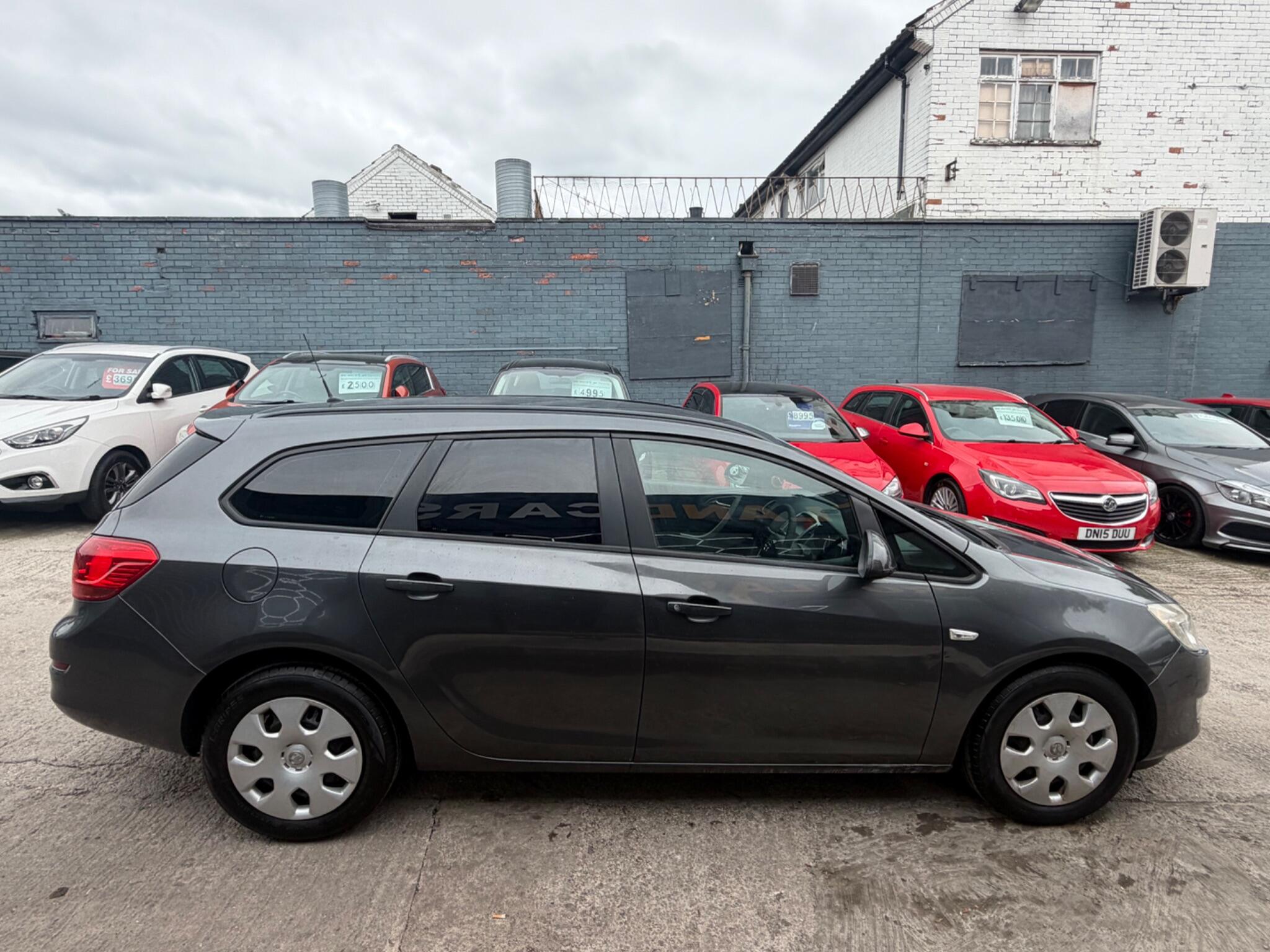 Vauxhall Astra view 12