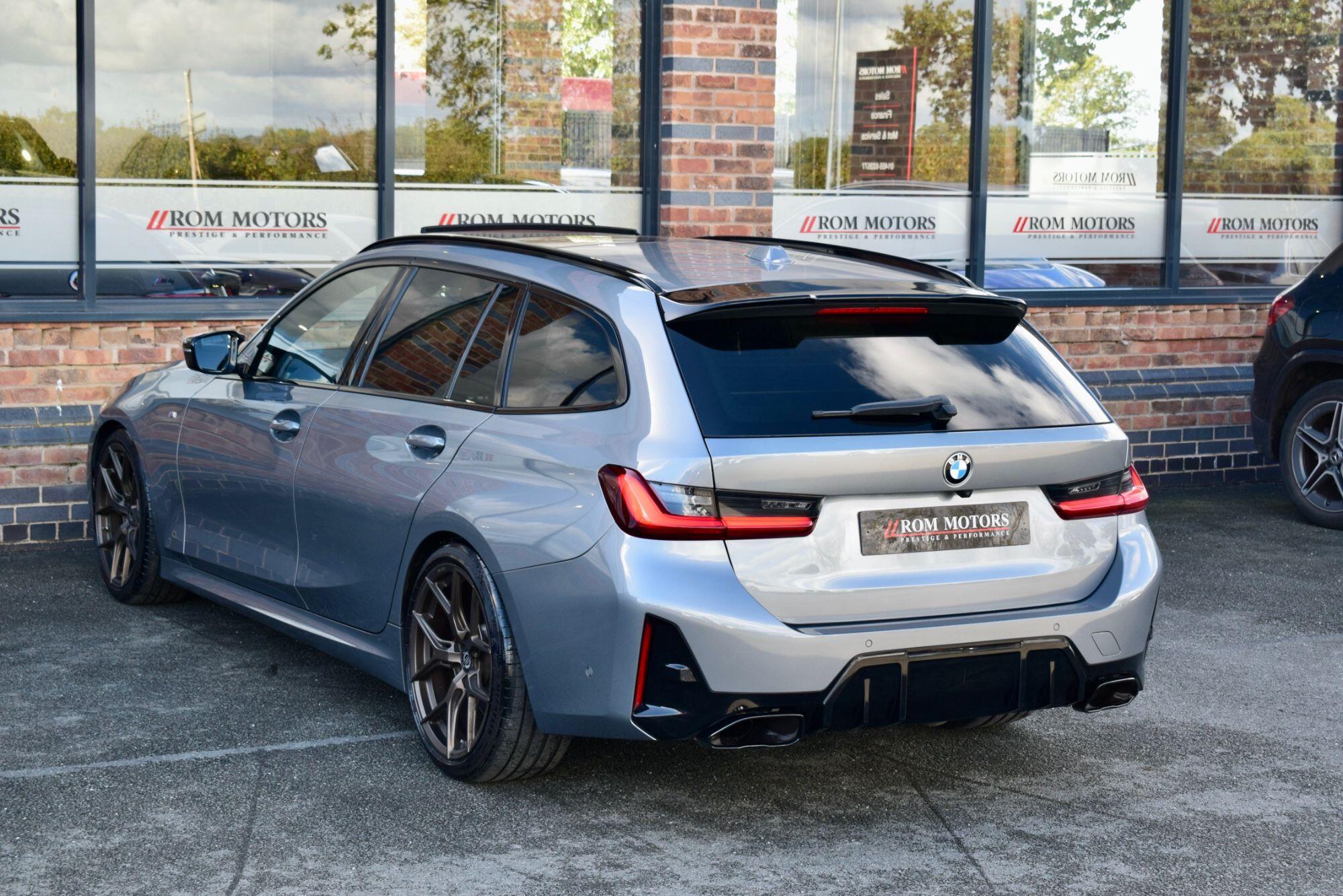 BMW 3 Series view 45
