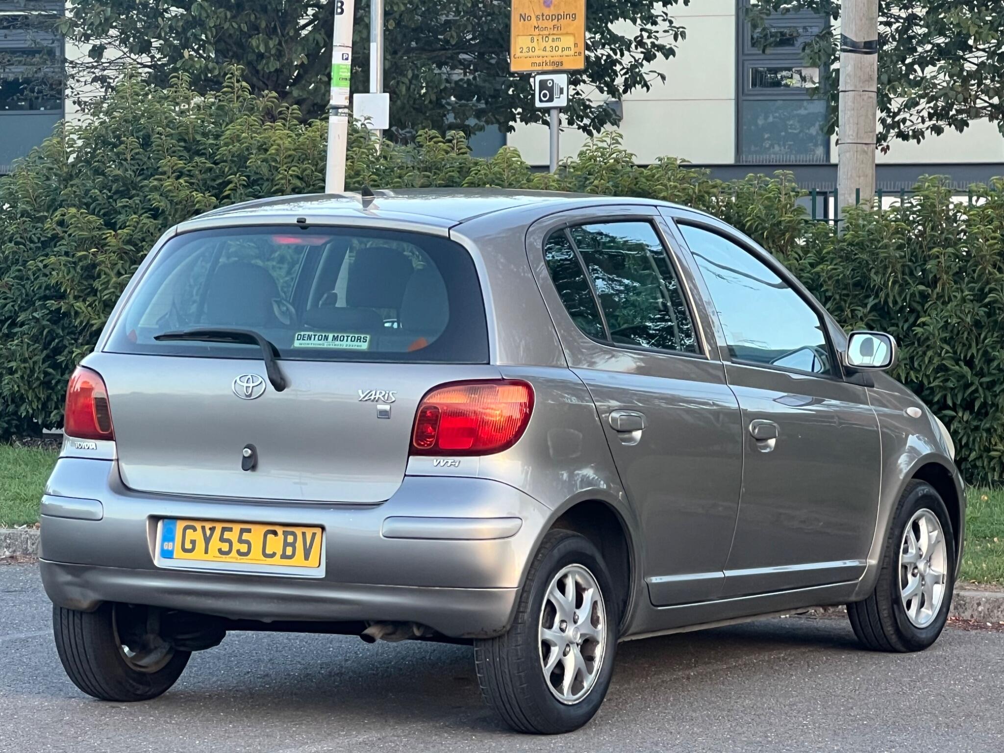 Toyota Yaris view 8