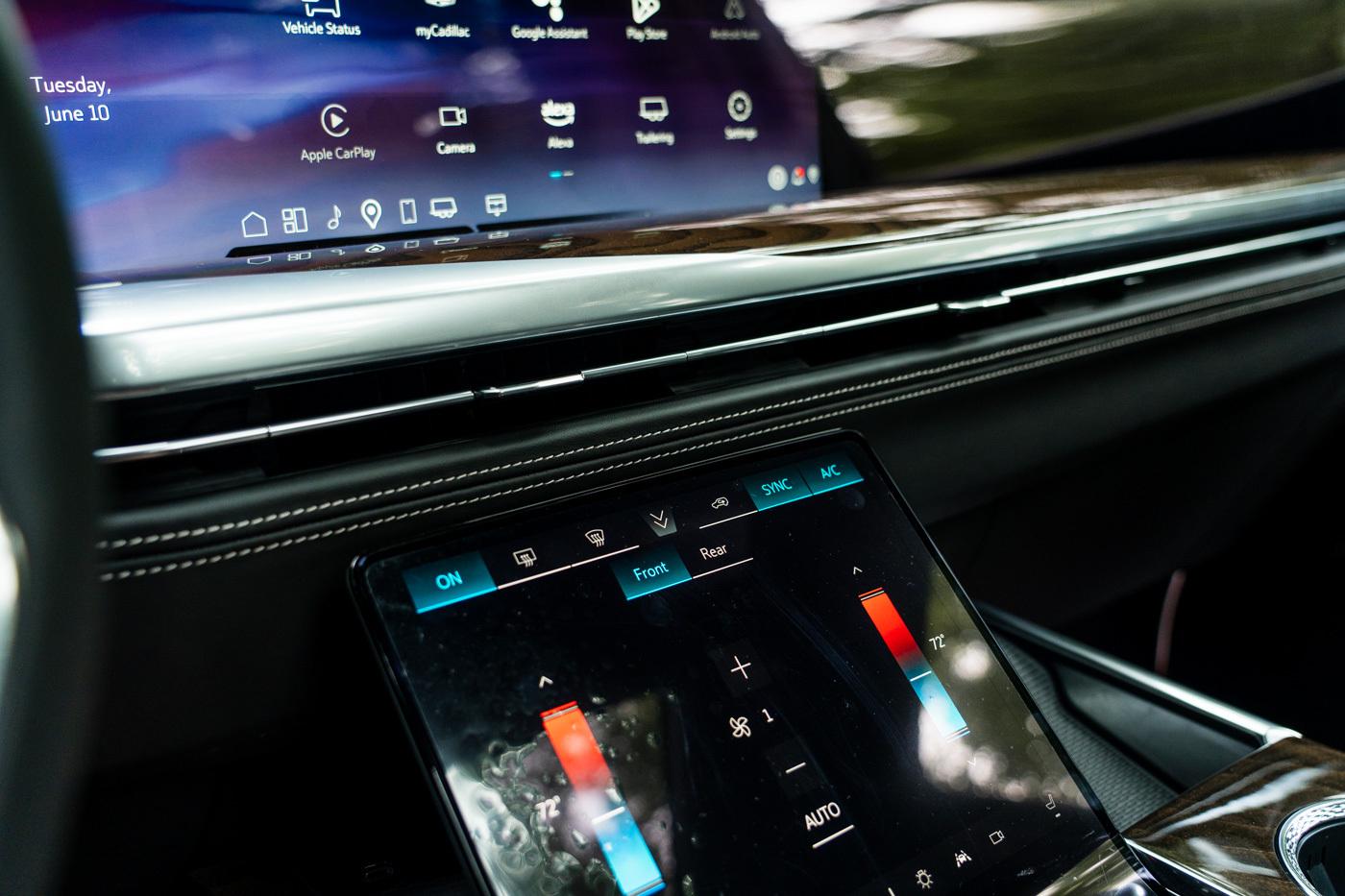 Cadillac Escalade view 31