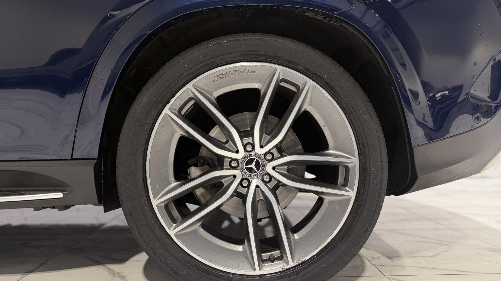 Mercedes-Benz Gle view 52